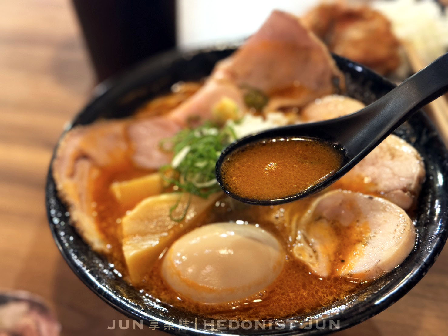 《台北‧信義》五之神製作所 台灣-濃厚蝦味拉麵愛好者的一碗入魂