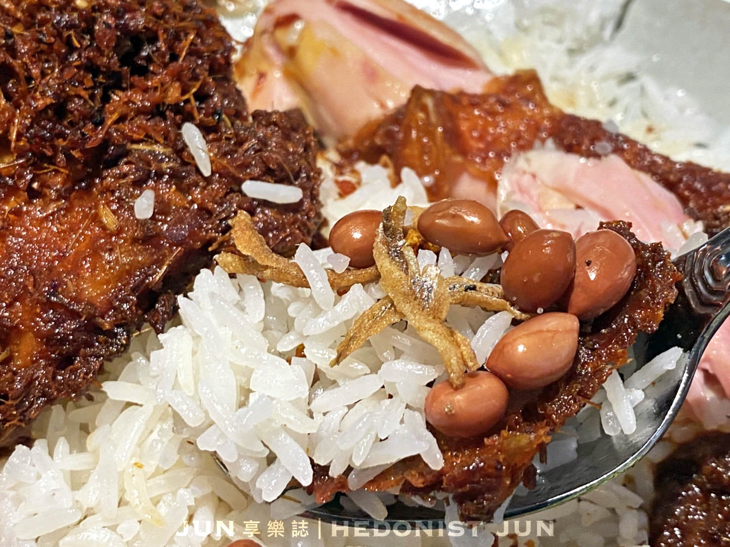 【新加坡甘榜格南】The Coconut Club椰子俱樂部(附菜單)Nasi Lemak界的LV 感受辣死你媽的迷人魅力吧! - 第24張圖