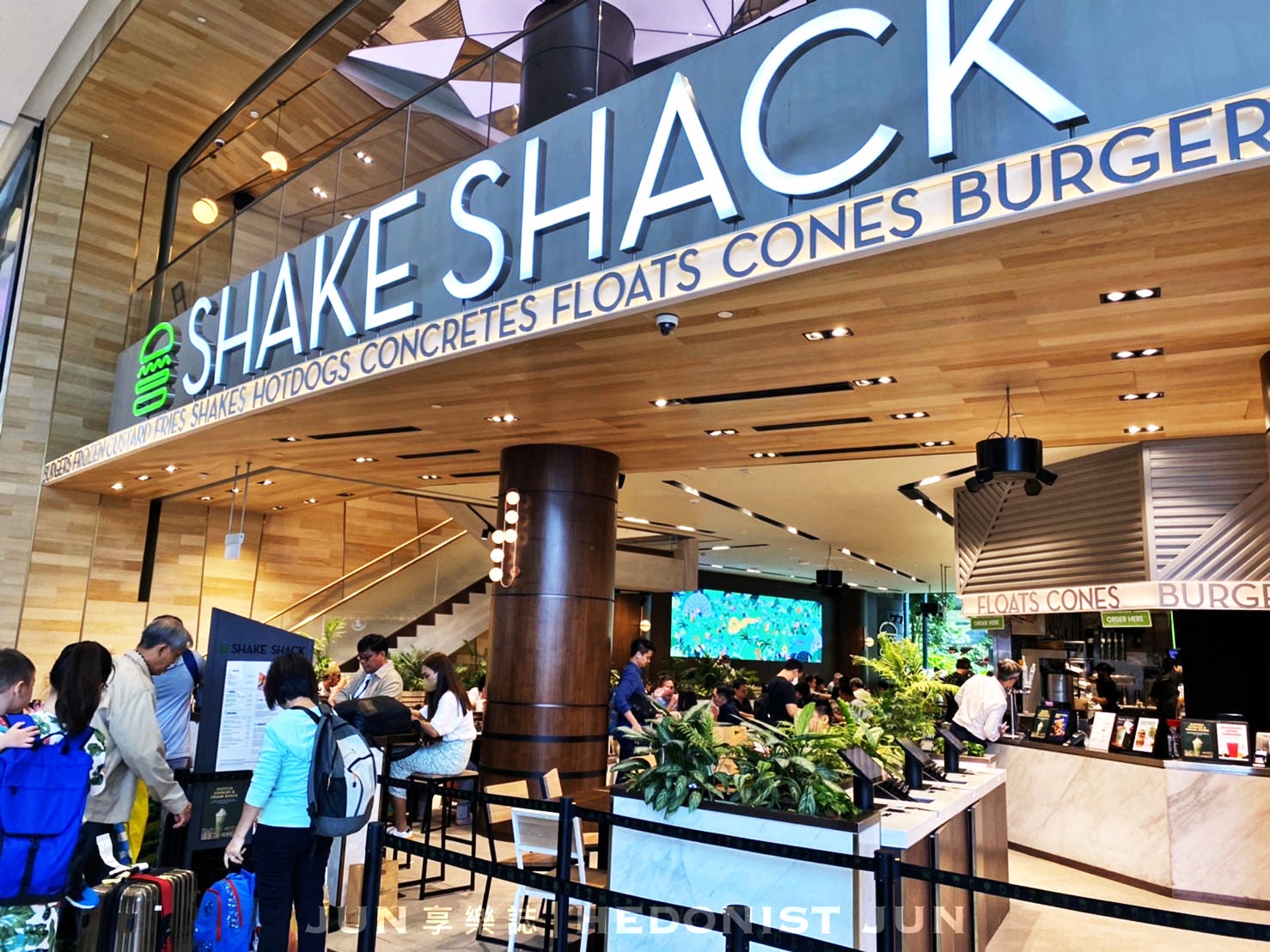 【新加坡樟宜】Shake Shack(附菜單)終於吃到漢堡界星巴克 濃郁斑蘭奶昔獅城限定 - 第3張圖