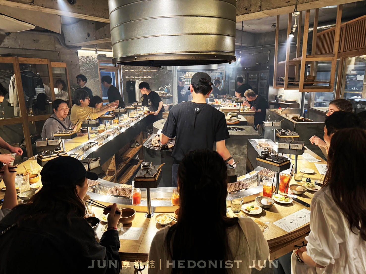 《東京‧澀谷》挽肉と米(澀谷店)-B級美食也能當A咖!火烤漢堡排超香~ - 第15張圖