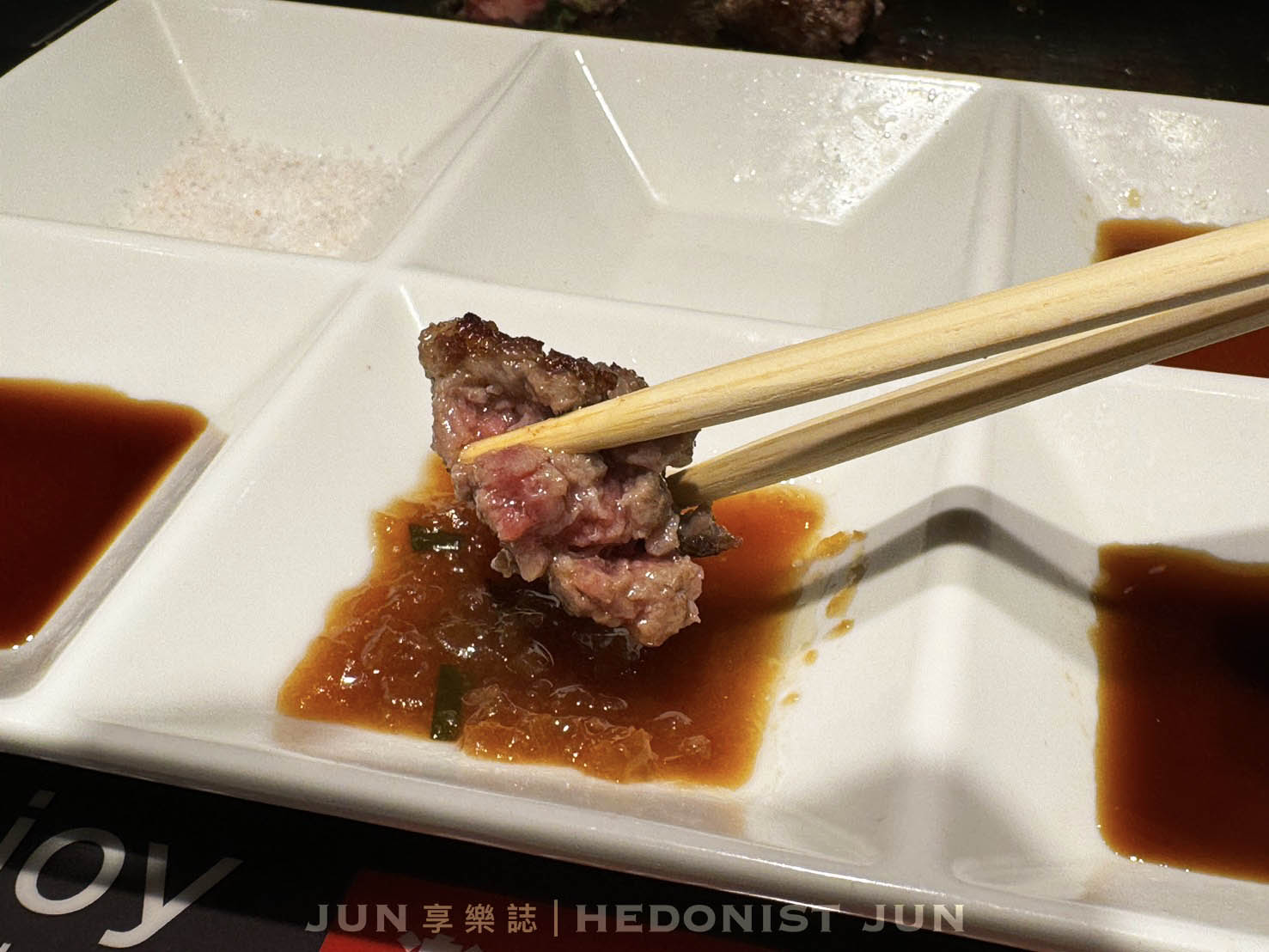 《東京‧東京車站》極味屋(東京駅店)-日本人為之瘋狂的真‧黑毛和牛漢堡排 - 第15張圖