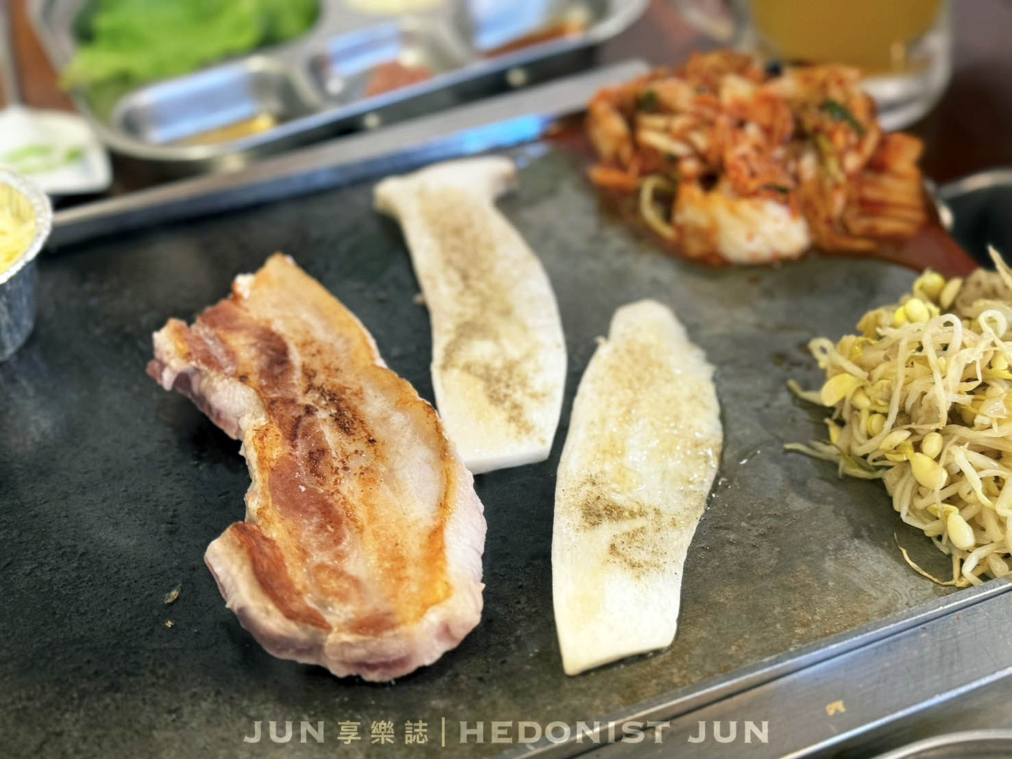 《台北‧松山》VEGETEJIYA 菜豚屋八德店-吃肉包菜清爽無負擔 動口不動手專人服務 - 第25張圖
