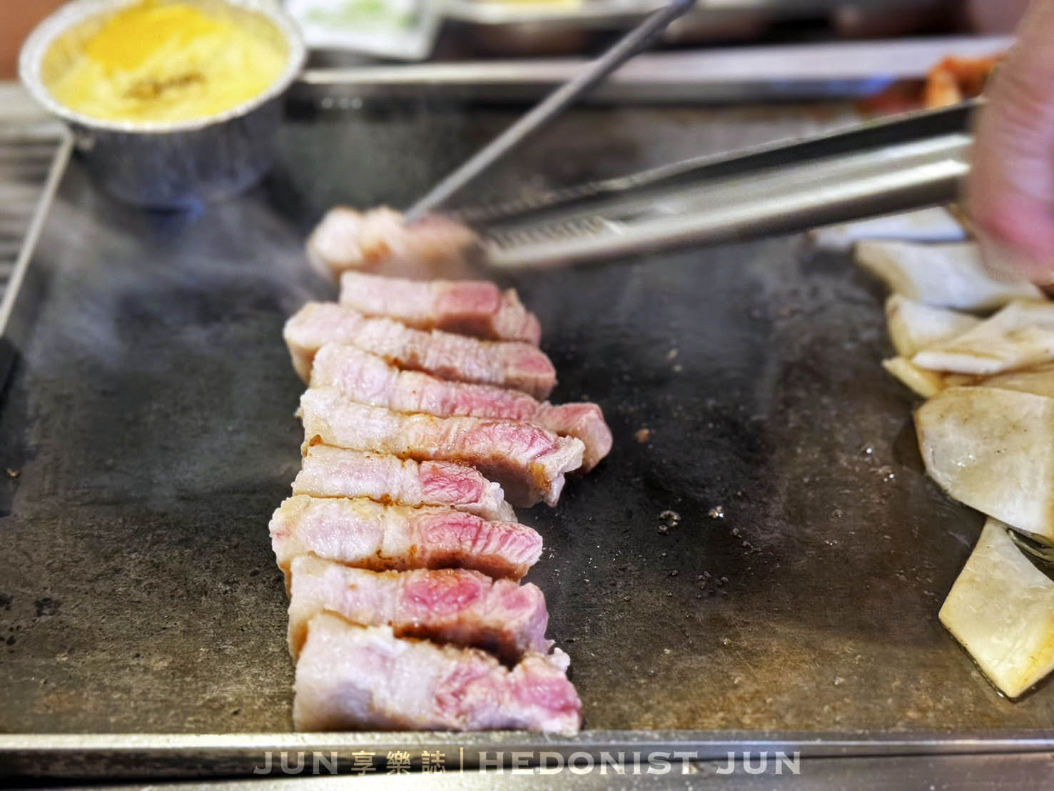 《台北‧松山》VEGETEJIYA 菜豚屋八德店-吃肉包菜清爽無負擔 動口不動手專人服務 - 第27張圖