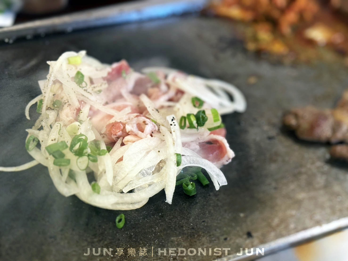 《台北‧松山》VEGETEJIYA 菜豚屋八德店-吃肉包菜清爽無負擔 動口不動手專人服務 - 第37張圖