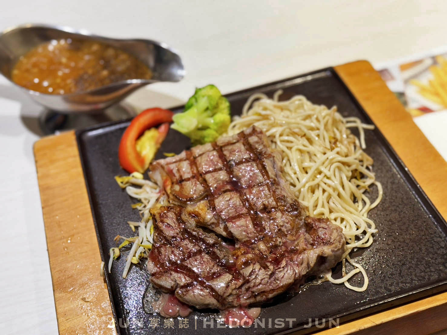 《台中‧西區》赤鬼炙燒牛排(台灣大道店)-台中最強平價牛排教你什麼叫高大上! - 第19張圖