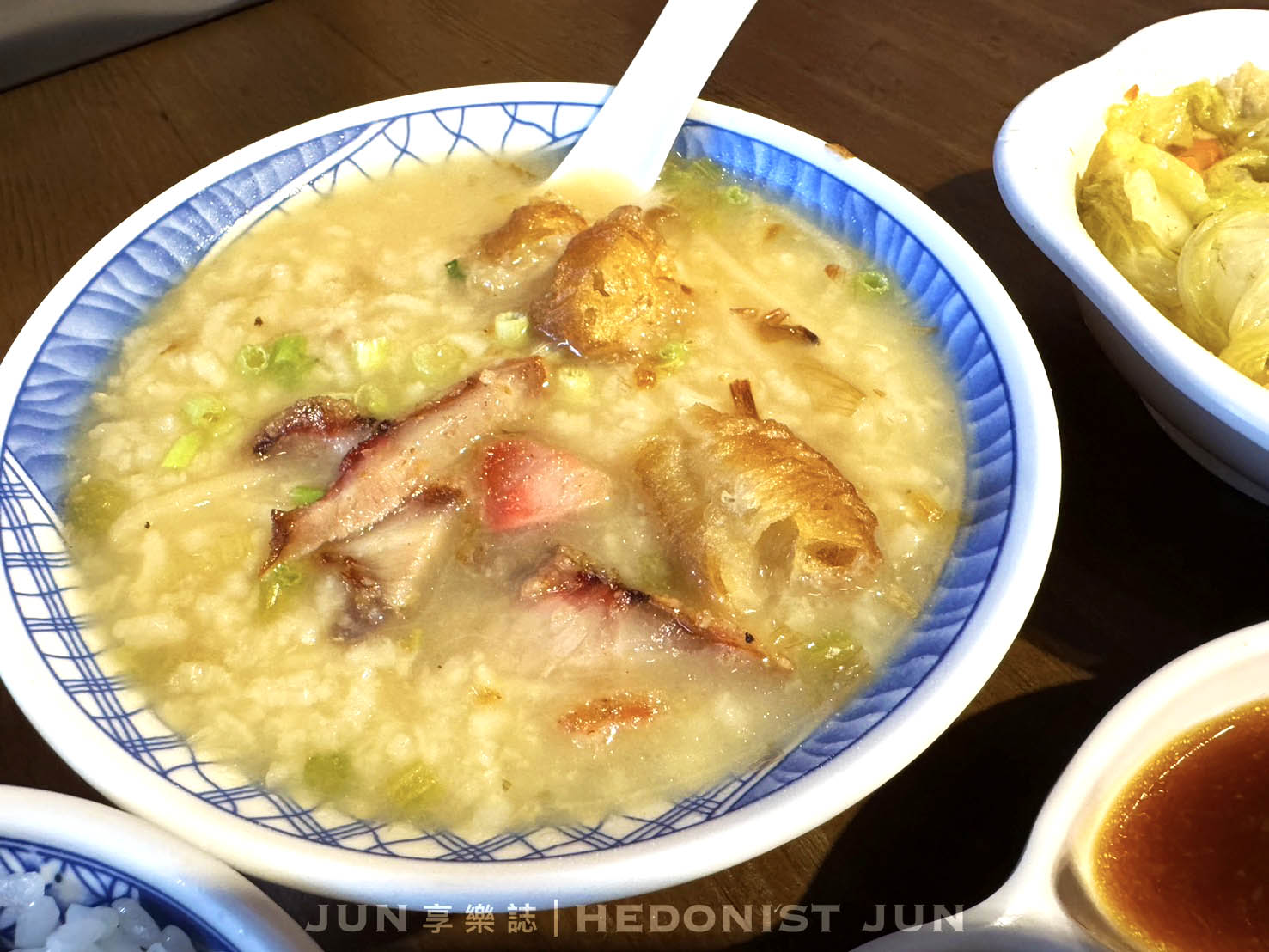 《台中‧南屯》台客燒肉粥(五權店)-咱台灣人的古早味!必比登連年推介 - 第14張圖
