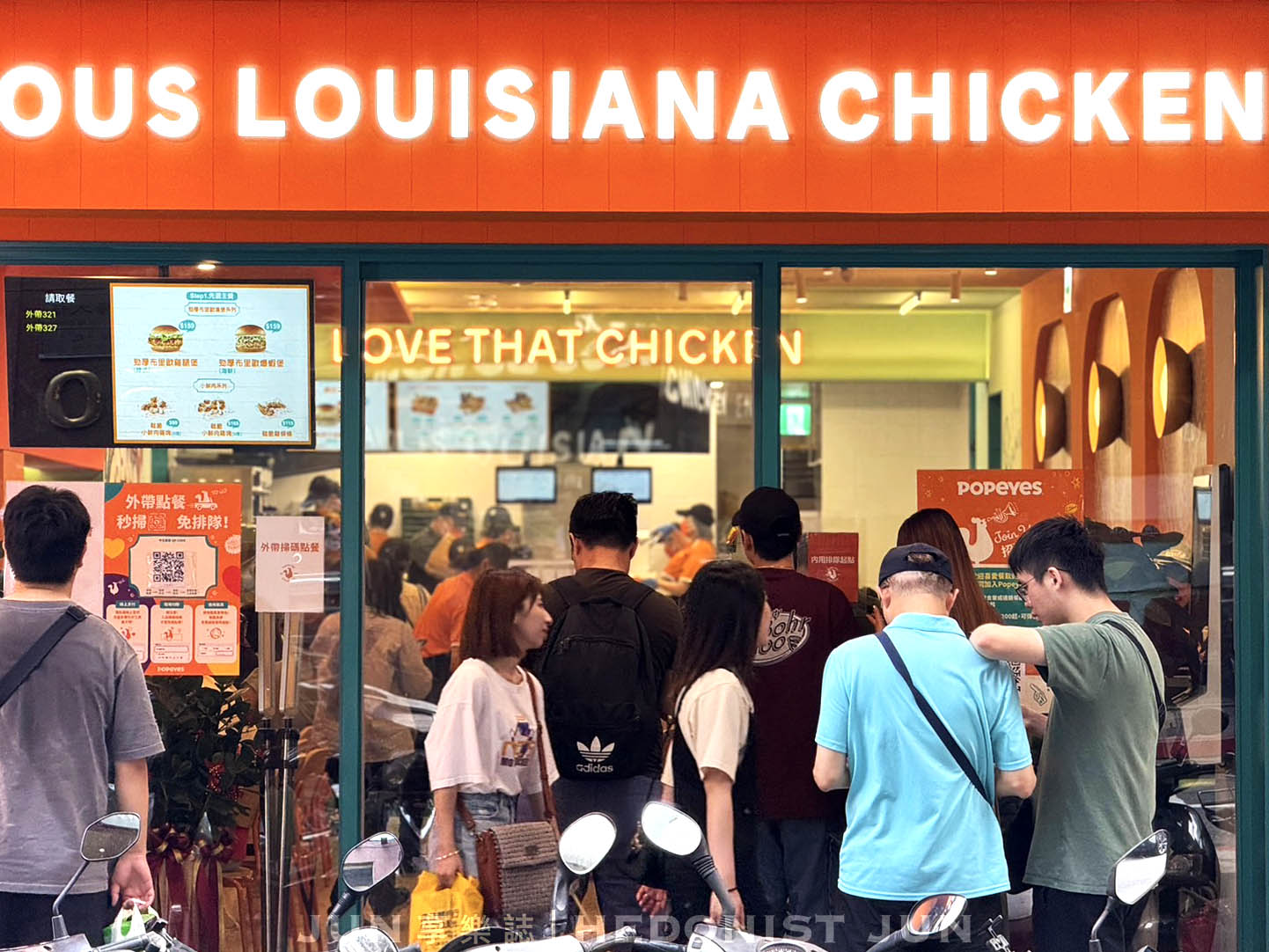《台北‧中正》Popeyes Chicken(台北許昌店)-肯德基急了!世界第二大連鎖炸雞總算來台 - 第2張圖