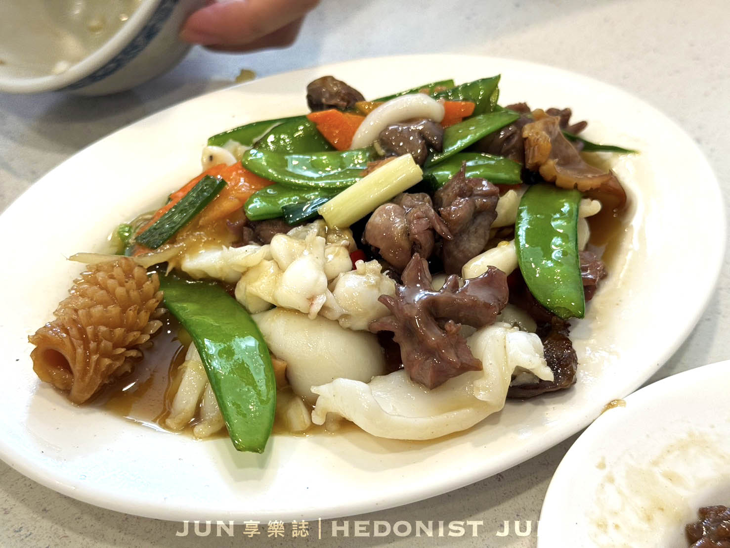 《台北‧中山》廣東客家小館-一甲子家味老餐館 鹽焗雞芥蘭牛肉不敗美味 - 第13張圖