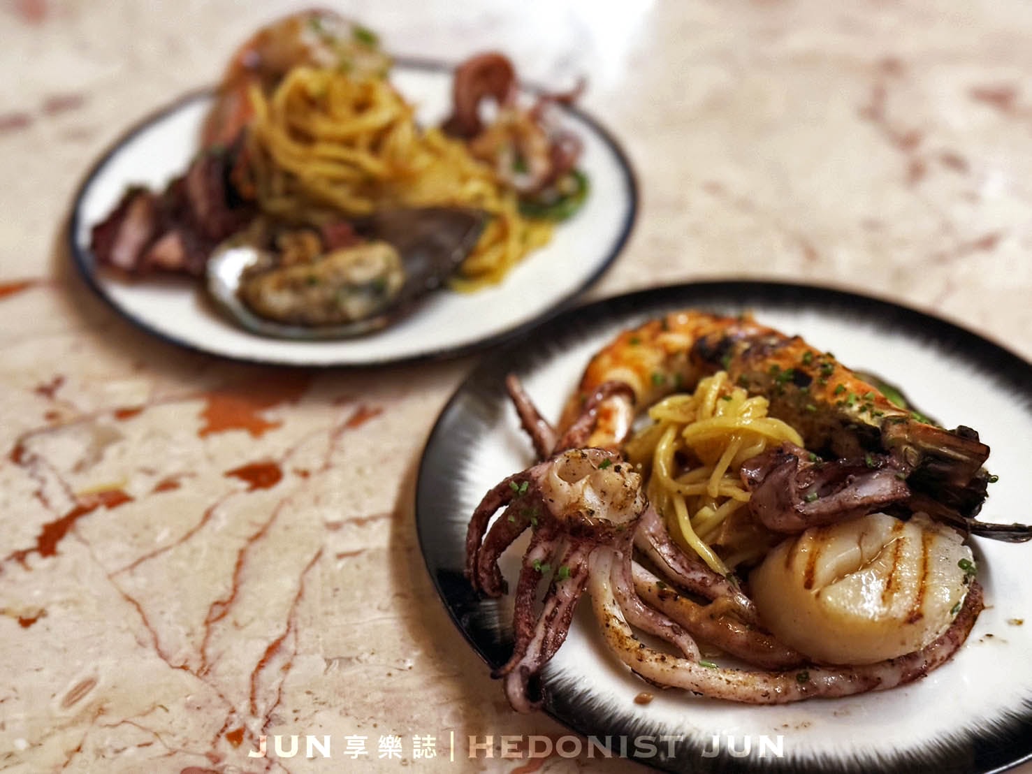 《台北‧大安》Ochre Grill & Bar|瑪黑餐酒 光復店-氤氳炭燻人間煙火 法式細膩內斂餐酒 - 第33張圖