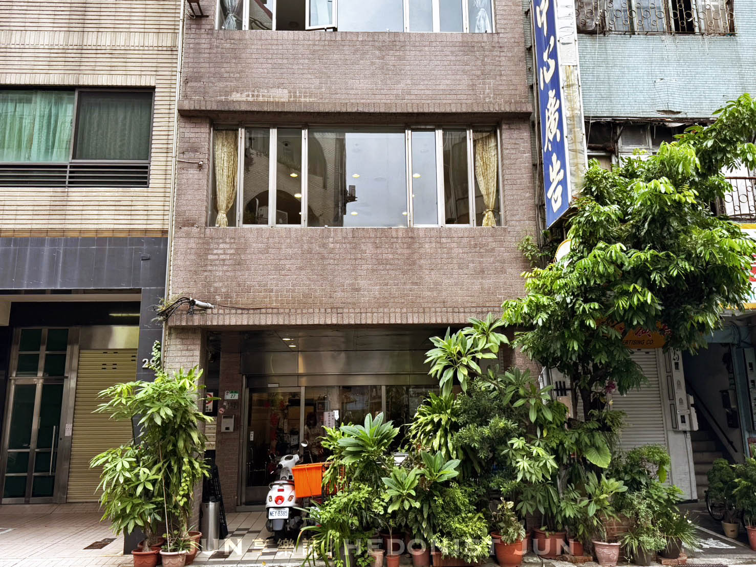 《台北‧中山》廣東客家小館-一甲子家味老餐館 鹽焗雞芥蘭牛肉不敗美味 - 第18張圖