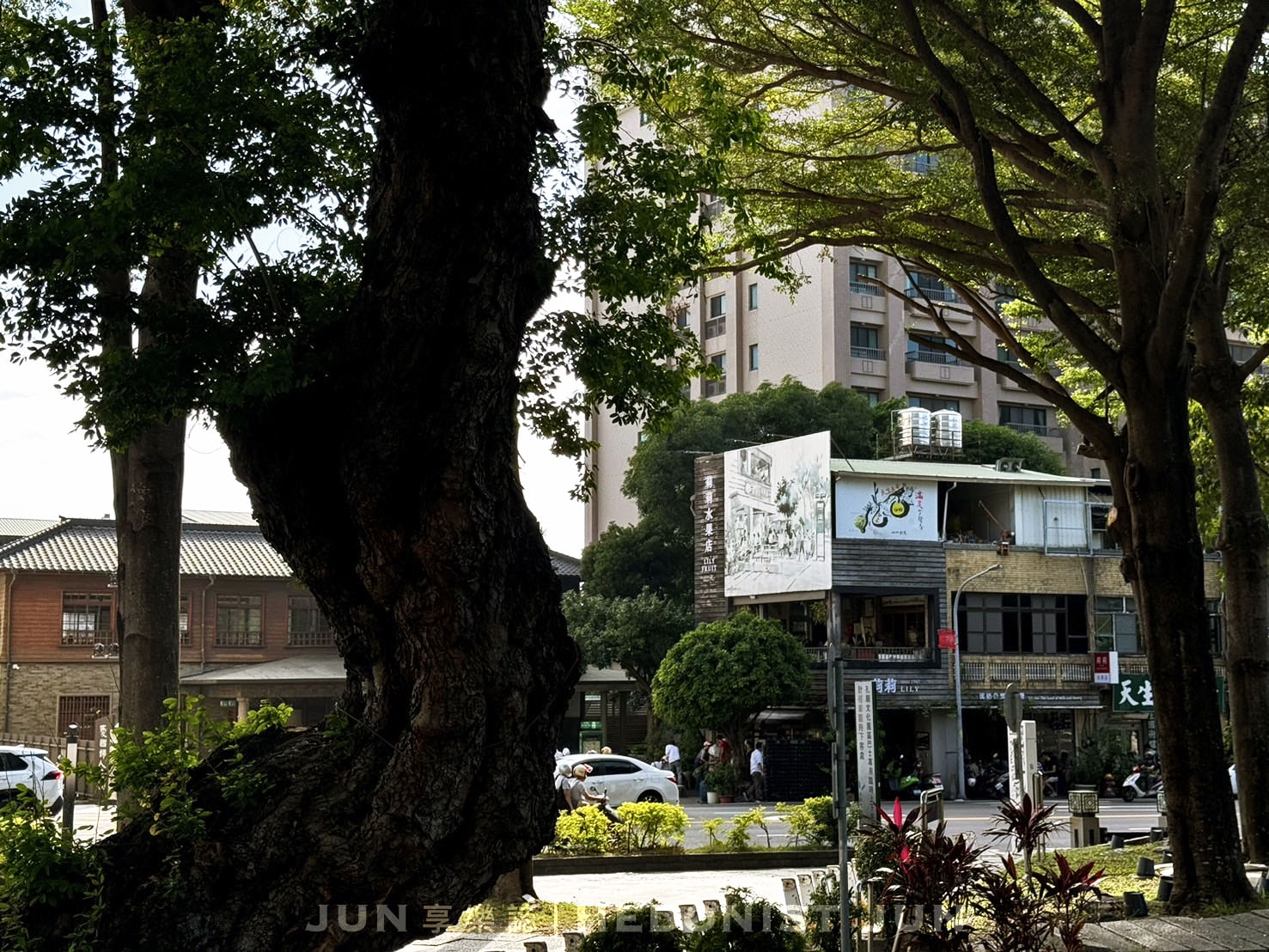 《台南‧中西》莉莉水果店-台南最強80年老字號冰果室 這就是台南style! - 第19張圖
