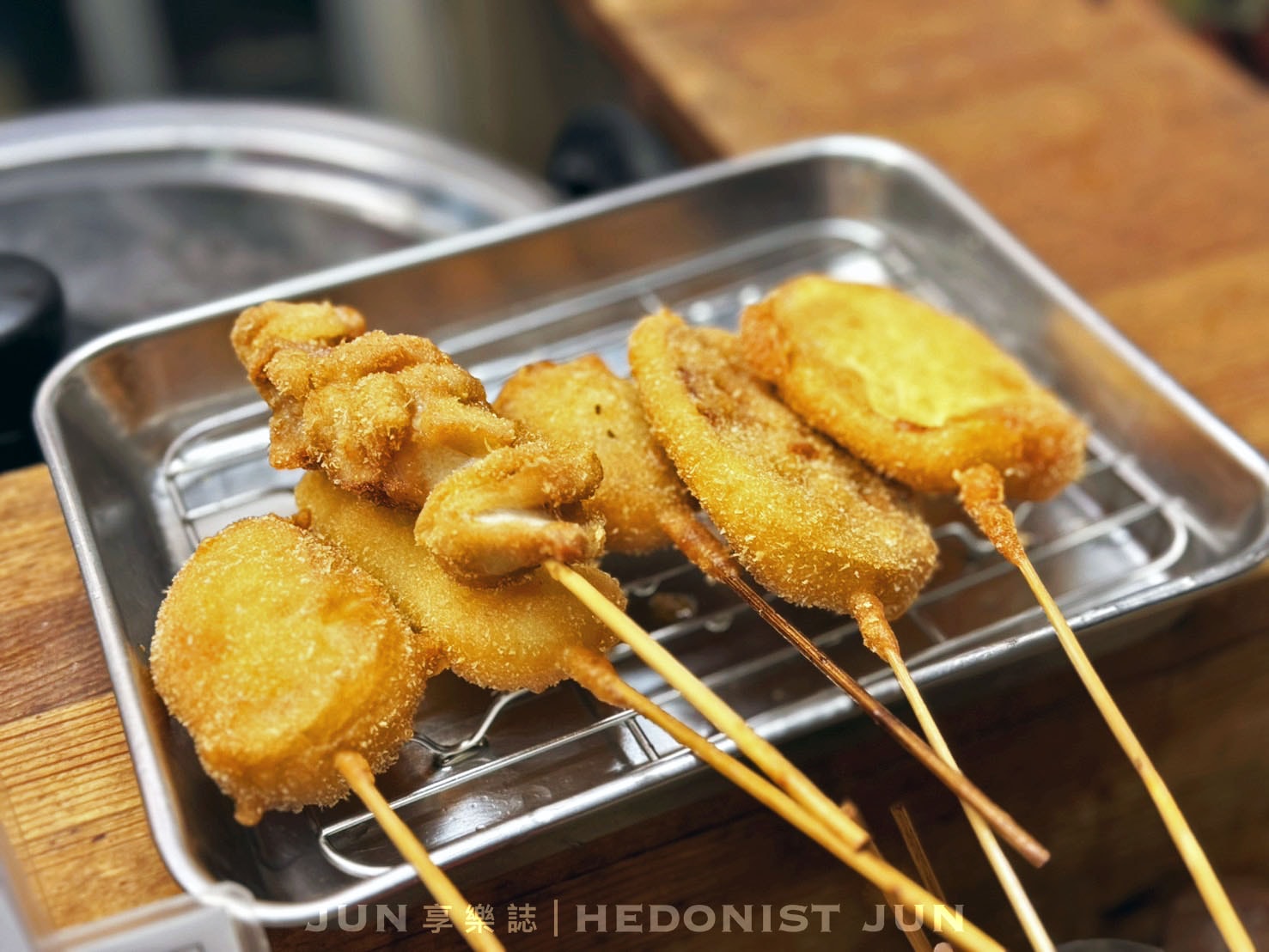 《大阪‧新世界》達摩串炸(新世界總本店)臭臉老闆的串炸人生 大阪指標性B級美食 - 第4張圖