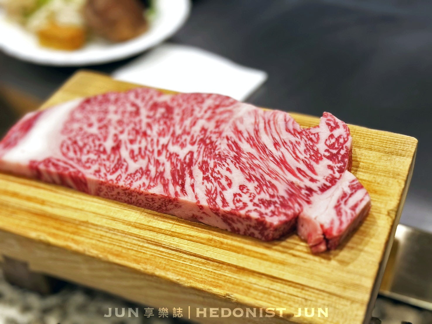 《神戶‧三宮》神戶牛排餐廳MOURIYA(總店)志玲姊姊也愛吃!品嚐神戶牛鐵板燒的極致 - 第17張圖