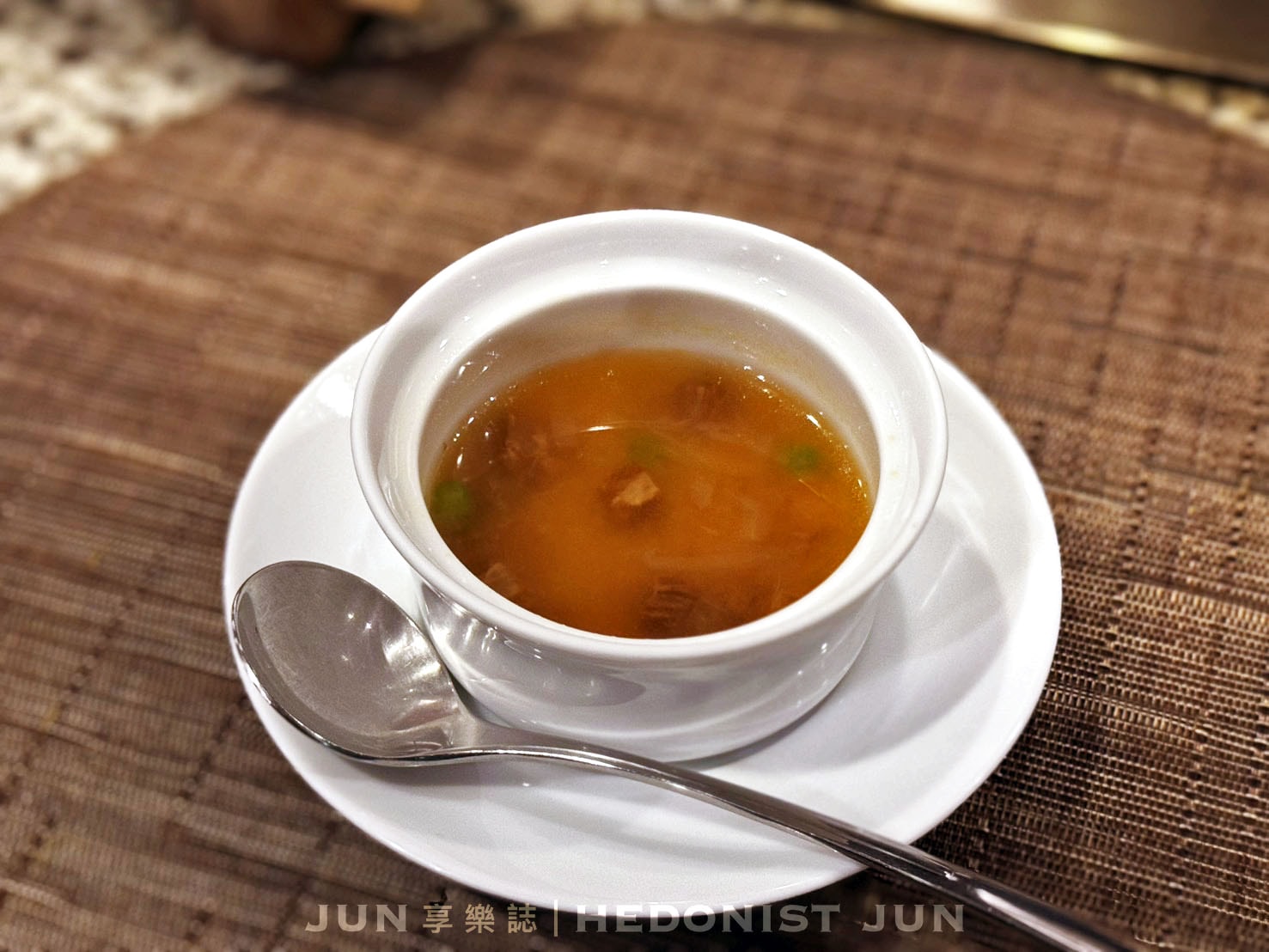 《神戶‧三宮》神戶牛排餐廳MOURIYA(總店)志玲姊姊也愛吃!品嚐神戶牛鐵板燒的極致 - 第25張圖