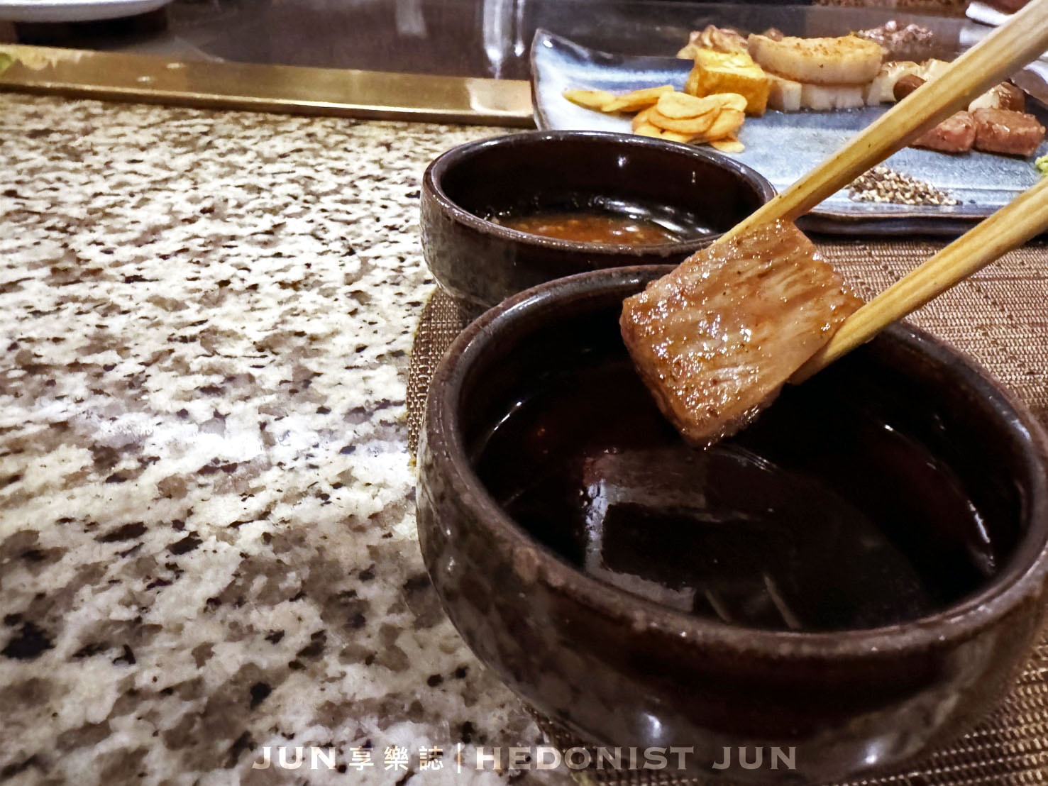 《神戶‧三宮》神戶牛排餐廳MOURIYA(總店)志玲姊姊也愛吃!品嚐神戶牛鐵板燒的極致 - 第42張圖