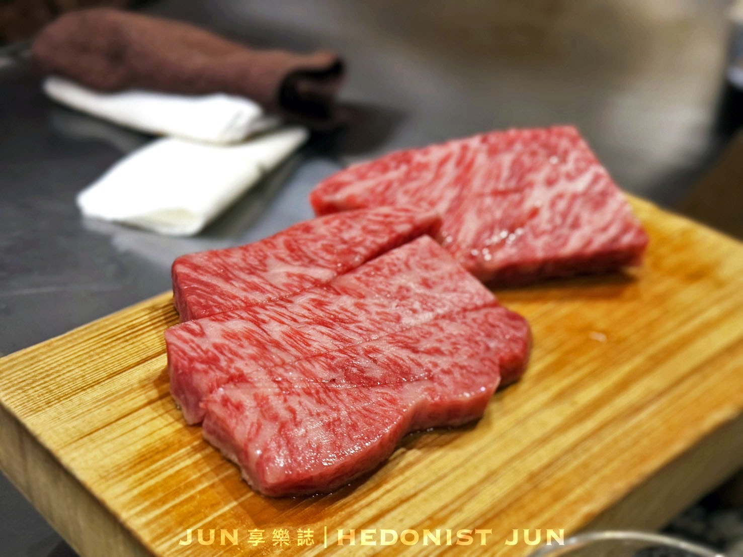 《神戶‧三宮》神戶牛排餐廳MOURIYA(總店)志玲姊姊也愛吃!品嚐神戶牛鐵板燒的極致 - 第31張圖
