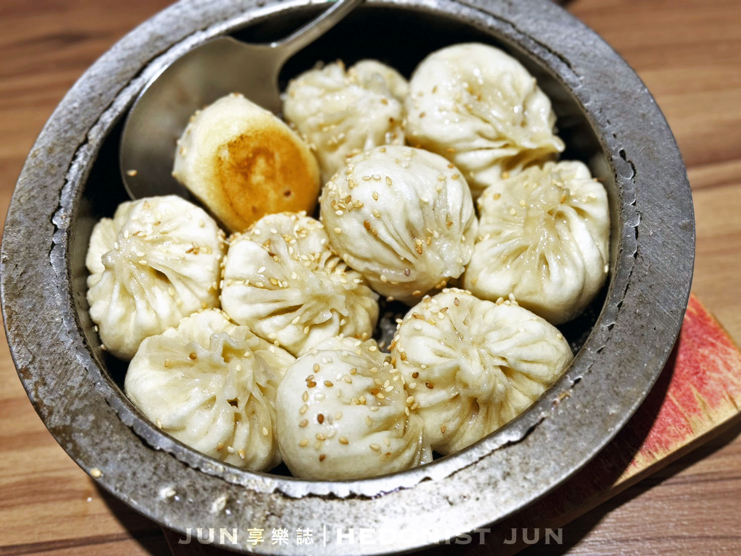 《台北‧中正》高記(信義小館)-吃生煎包也可以很優雅 永康街上海菜老店新開正懷念! - 第40張圖
