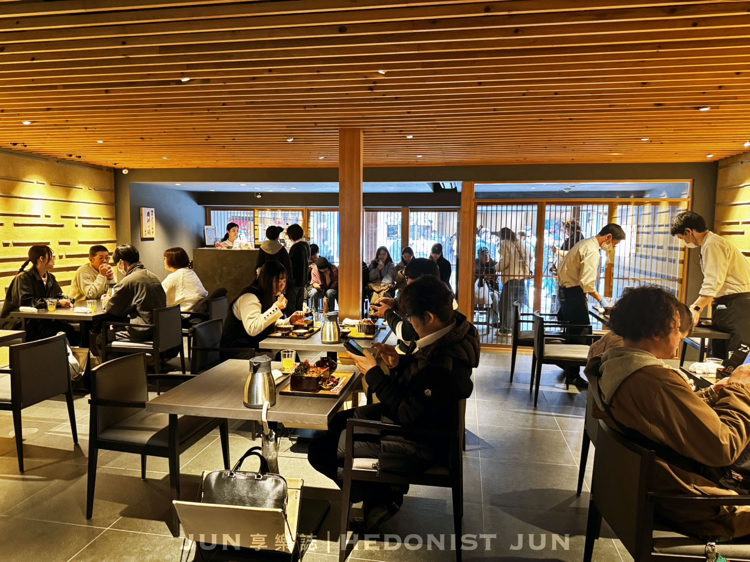 《福岡‧太宰府》和牛めんたい神楽-開啟和牛明太子御膳的美食寶箱 儀式感給好給滿的網美餐廳 - 第14張圖