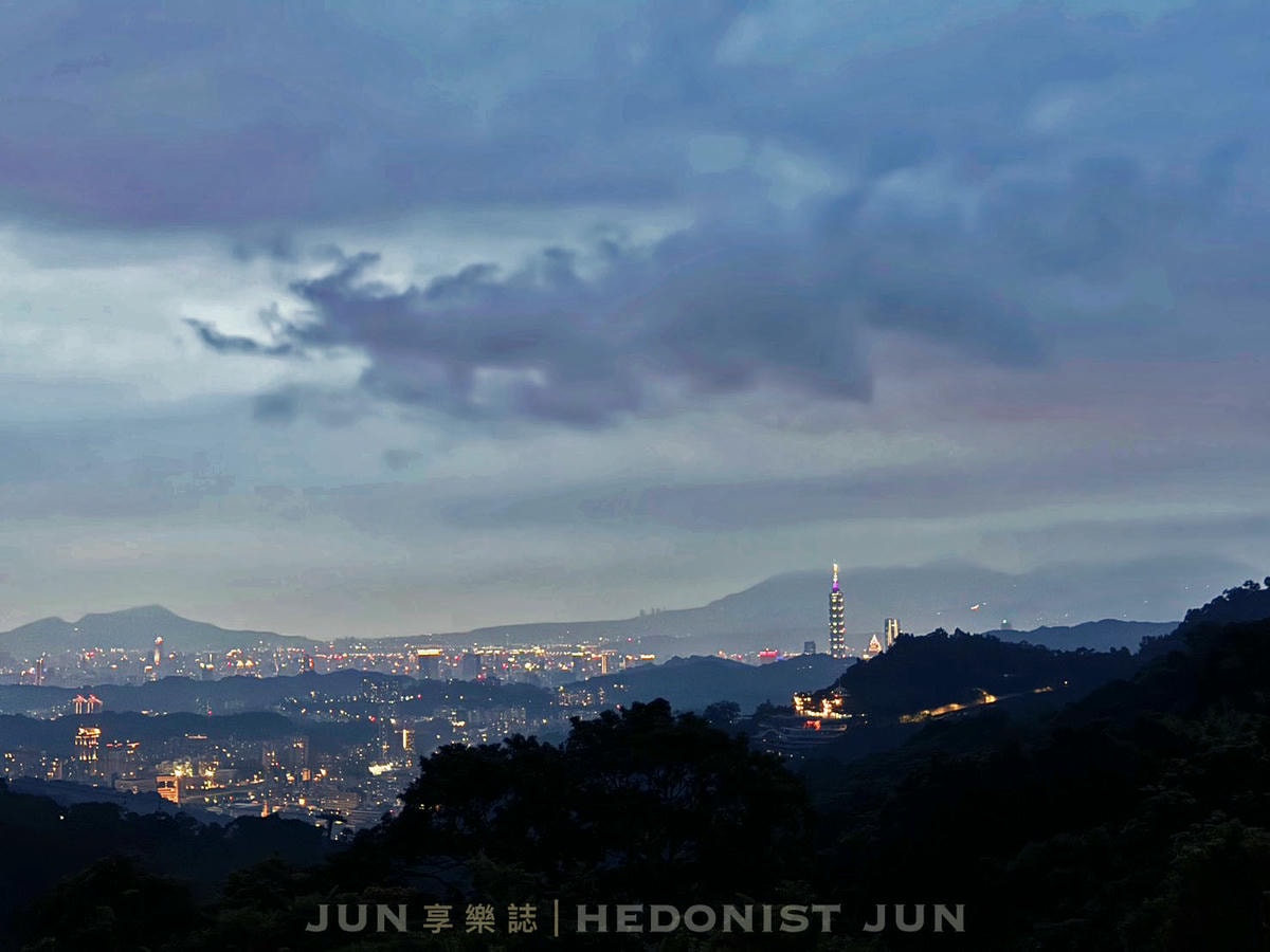 《台北‧文山》目覺北城-貓空嶄新景觀餐廳 東西好吃價格合理&坐擁無敵風景 - 第1張圖