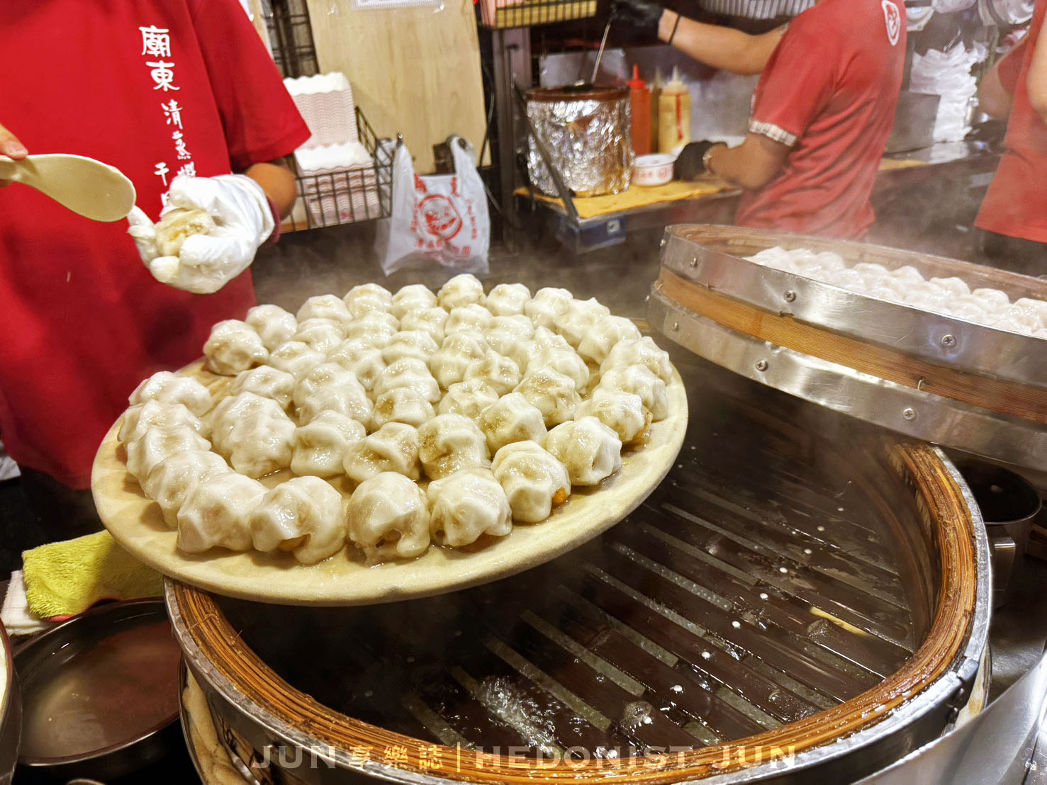 《台中‧豐原》廟東清蒸蝦仁肉圓-包進整尾鮮蝦清蒸肉圓 內行都會「來一組」 - 第13張圖