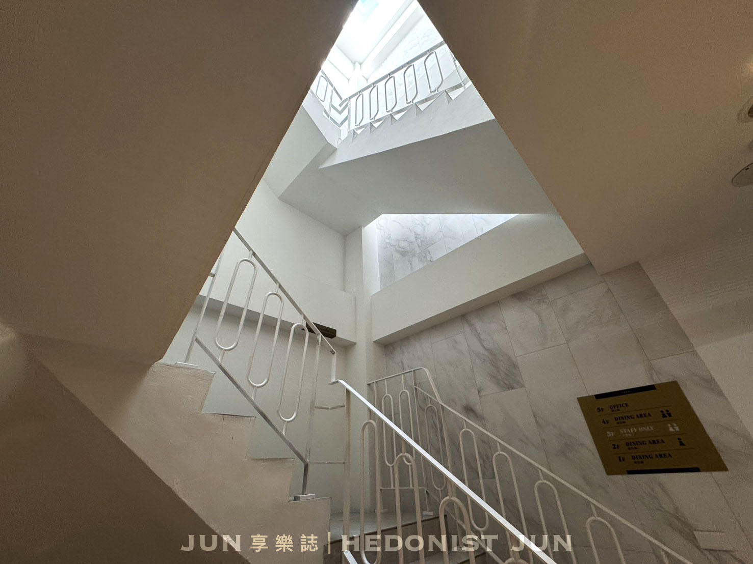 《台中‧北屯》Les aqua 水相餐聚苑-不只是網美店!餐點服務、純白唯美建築大驚艷 - 第16張圖