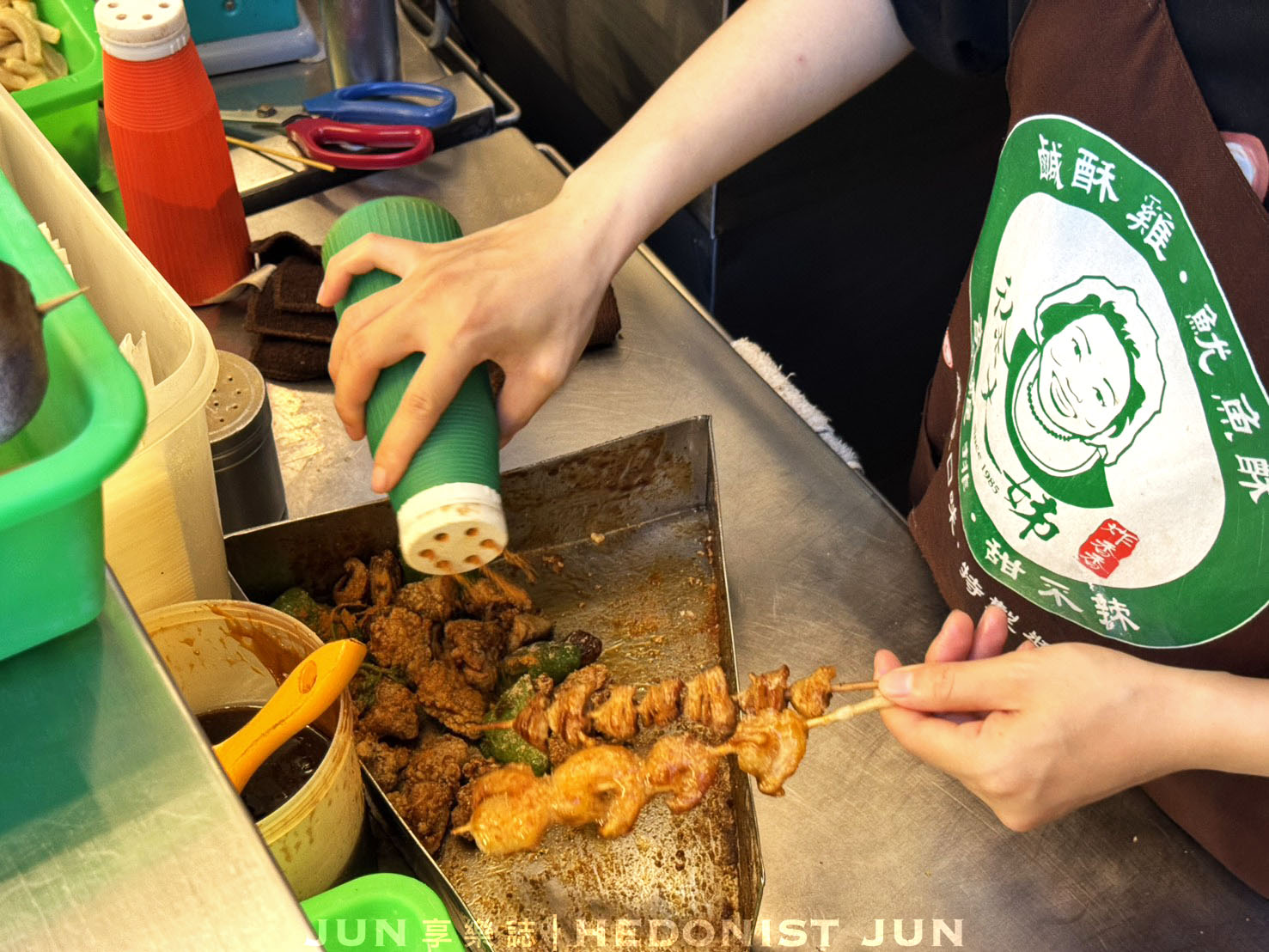 《台中‧南區》徐大姊炸香香-忠孝夜市傳奇刷醬鹹酥雞 靈魂醬料超人氣! - 第11張圖