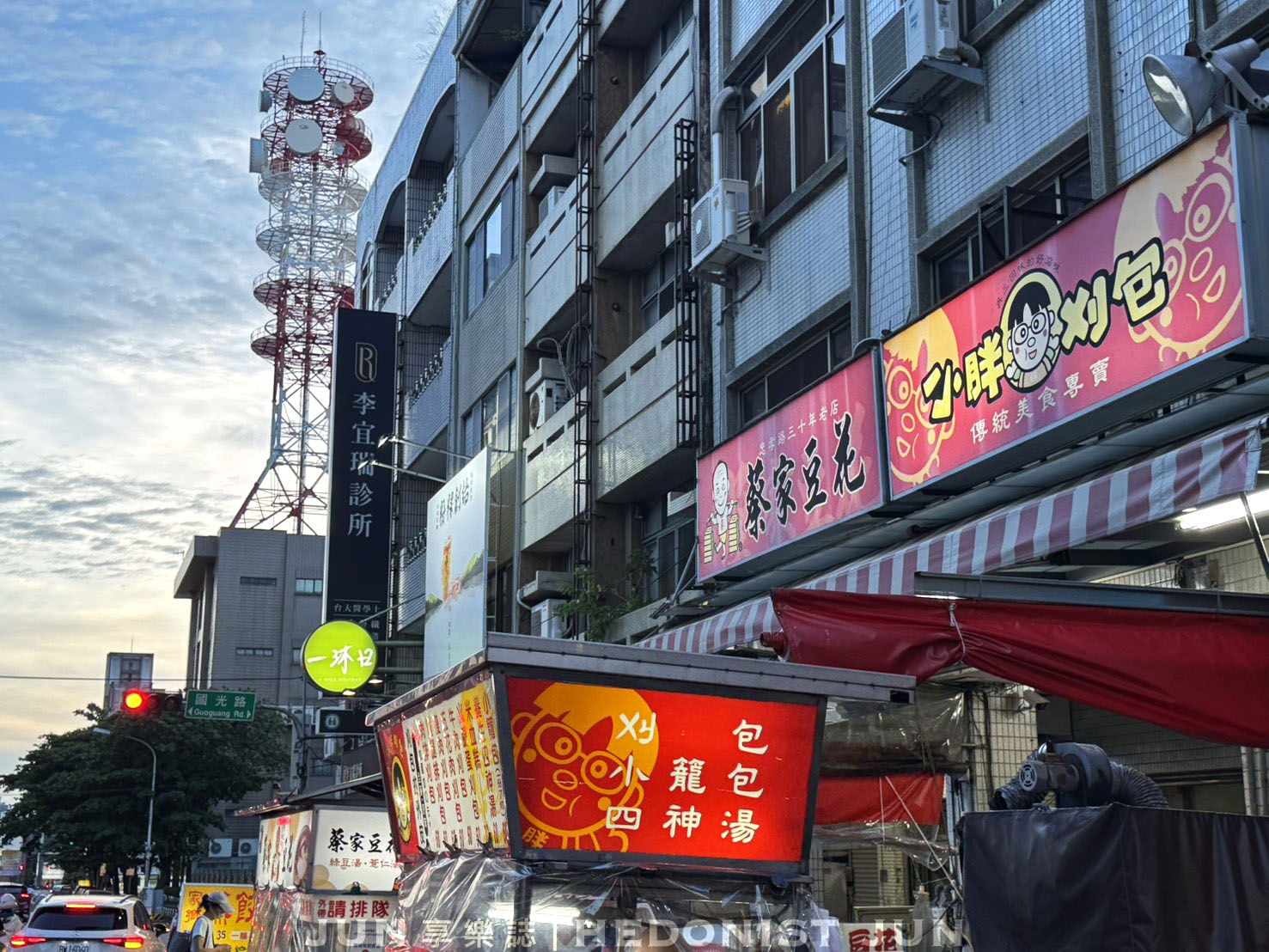 《台中‧南區》蔡家豆花/小胖刈包-呷完夜市的那抹甜 台中忠孝路夜市30年老店 - 第9張圖