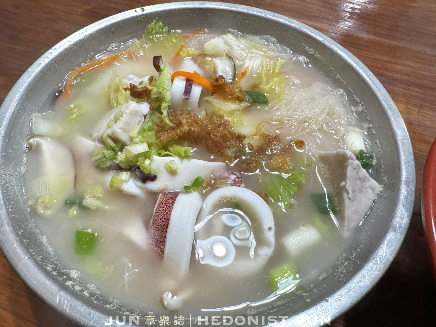 《新北‧瑞芳》炭井臭豆腐店-藏身八斗子海岸人氣名店 白鯧、透抽米粉鮮美入味 - 第20張圖