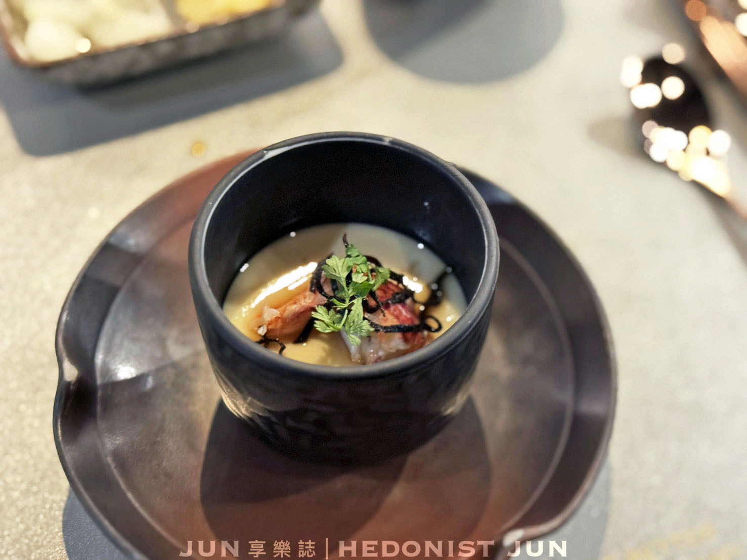 《台北‧信義》明水然・樂(信義松菸店)-高貴不貴無菜單鐵板燒可以試試 - 第24張圖