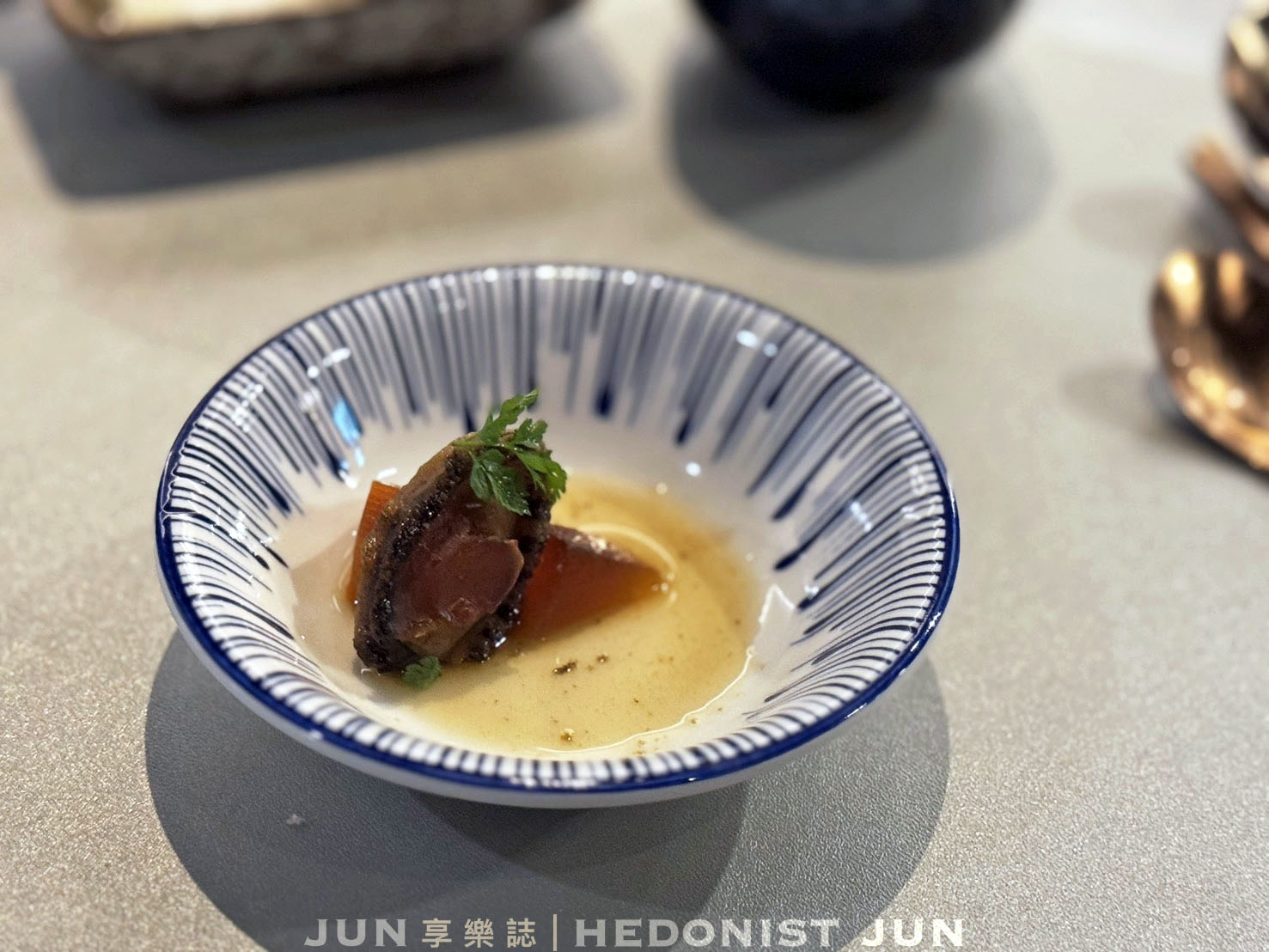 《台北‧信義》明水然・樂(信義松菸店)-高貴不貴無菜單鐵板燒可以試試 - 第38張圖