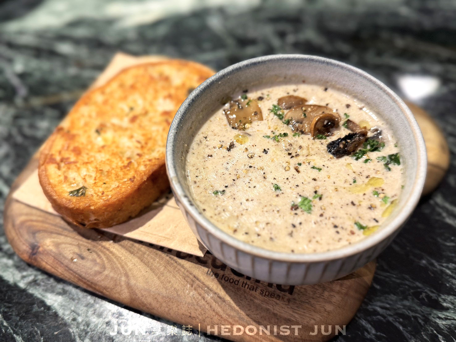 《台北‧大安》MiaCucina(復興店)-沒有肉也能時尚又好吃！超熱門義式蔬食料理