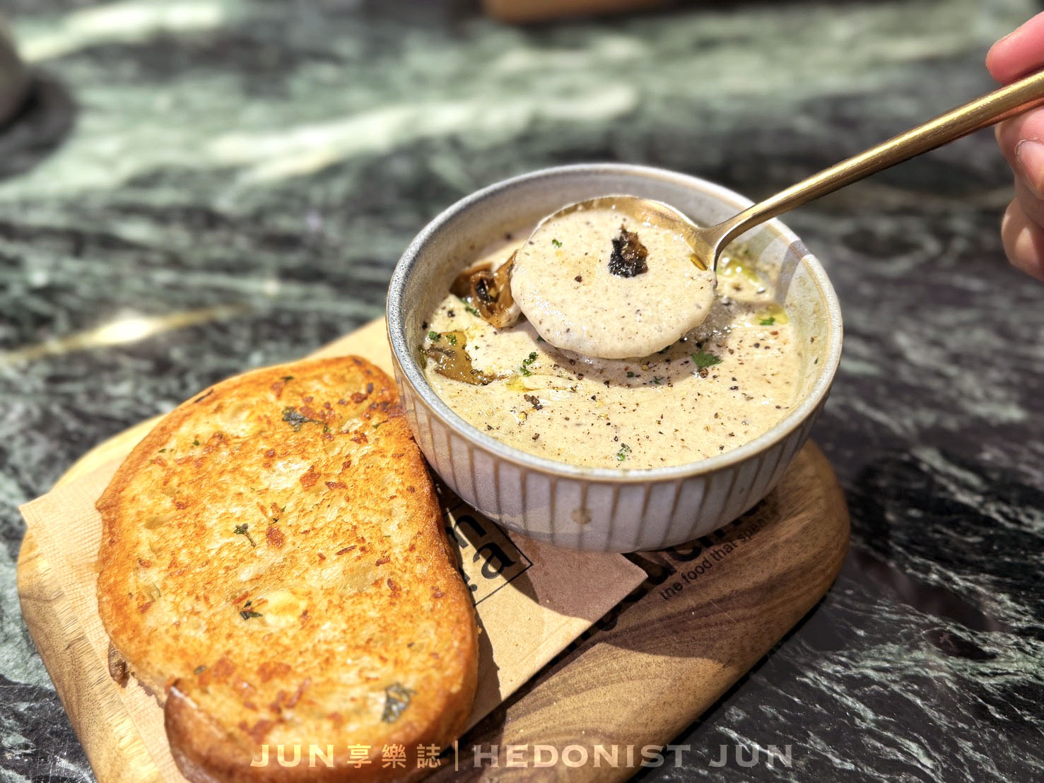 《台北‧大安》MiaCucina(復興店)-沒有肉也能時尚又好吃！超熱門義式蔬食料理