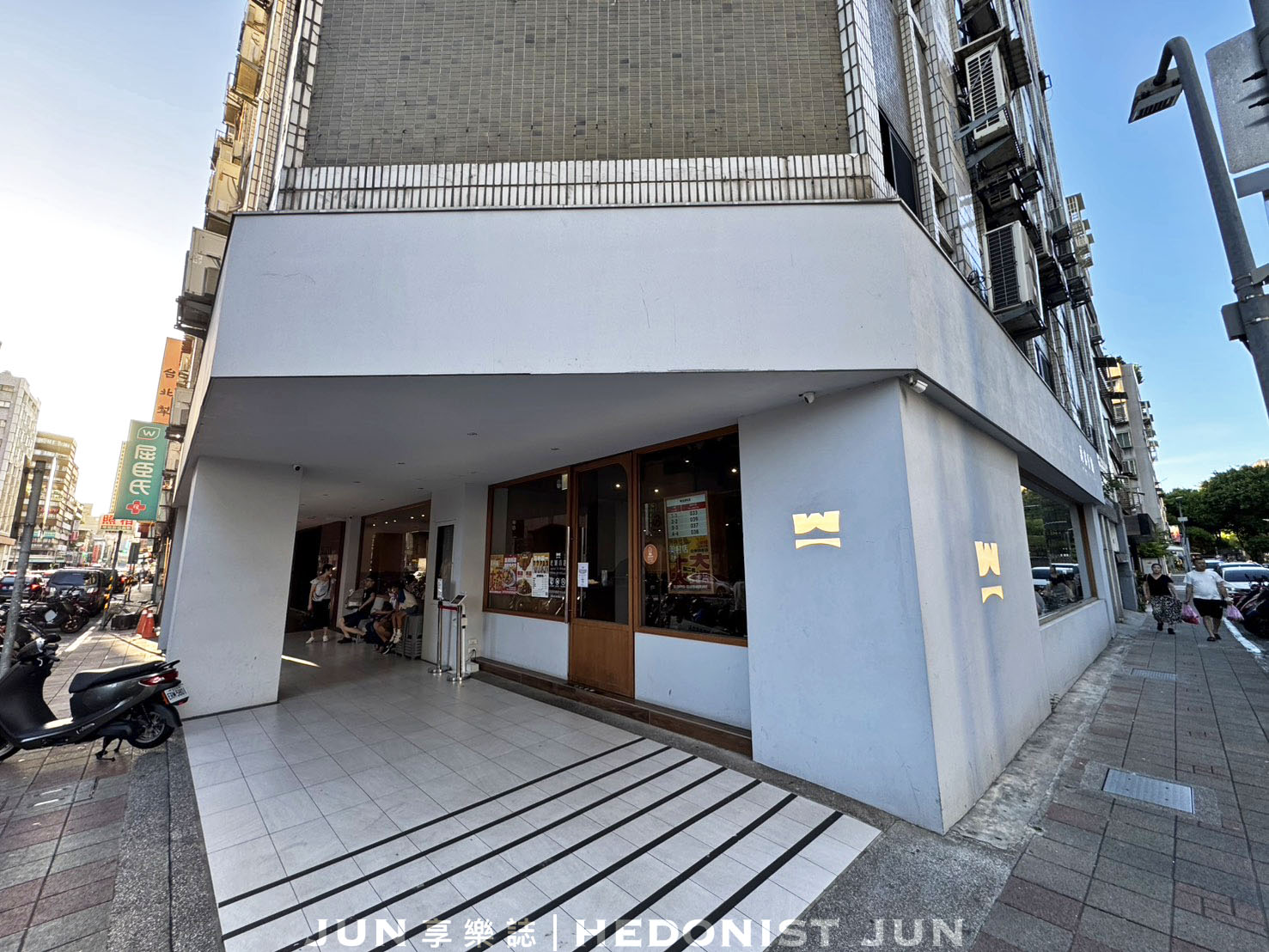 《台北‧中山》萬客什鍋(長安東店)-燒酒雞魷魚螺肉蒜都吃得到!台中最強台式鍋物插旗台北 - 第33張圖