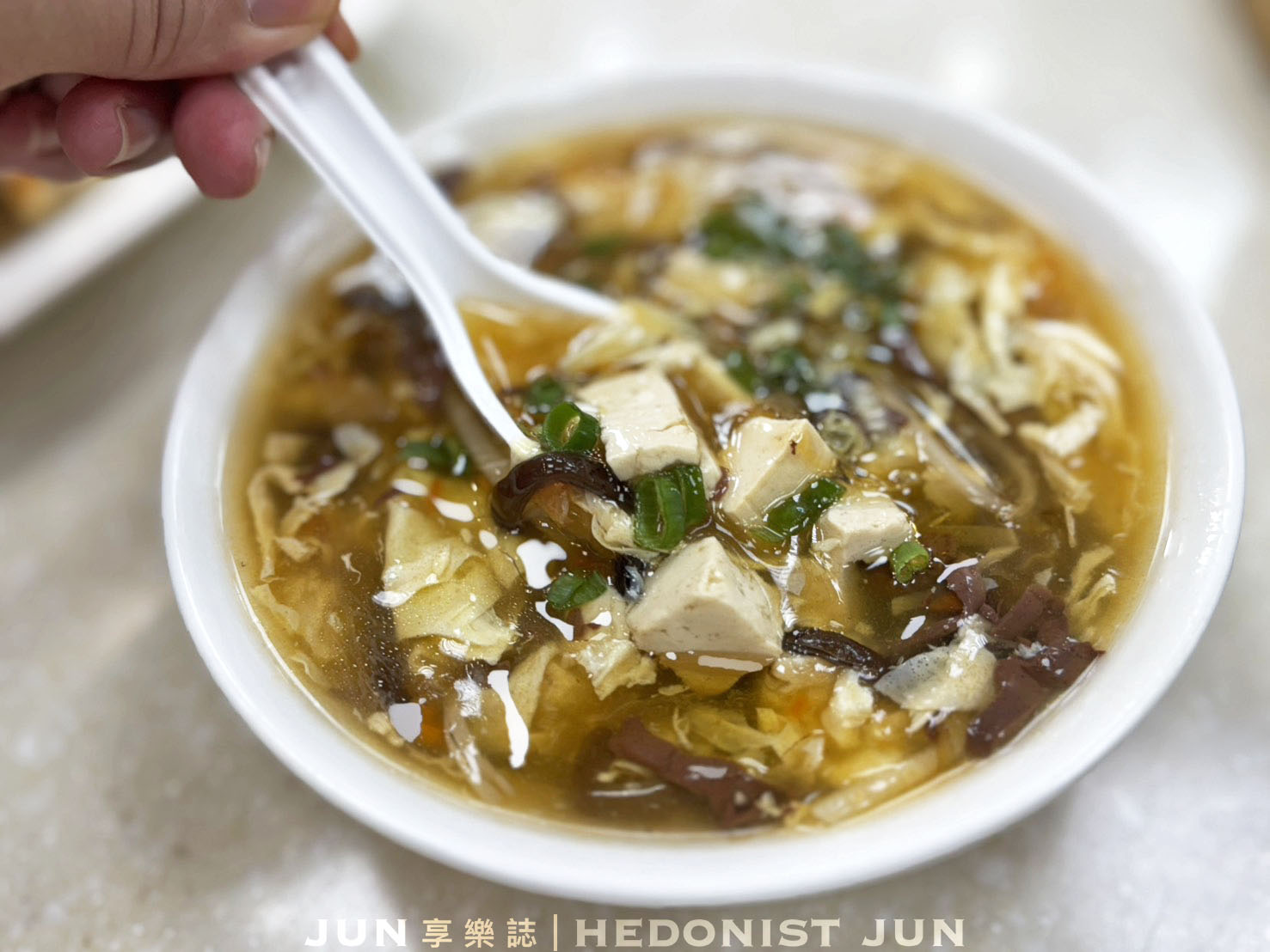 《新北‧永和》永和佳佳香鍋貼專賣店-一顆鍋貼賣40年 手工現包吃起來就是不一樣 - 第21張圖