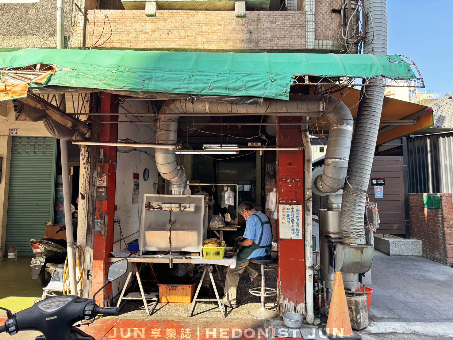 《嘉義‧東區》阿婆烤玉米-刷醬濃厚玉米香糯但等超久的超人氣烤玉米 - 第8張圖