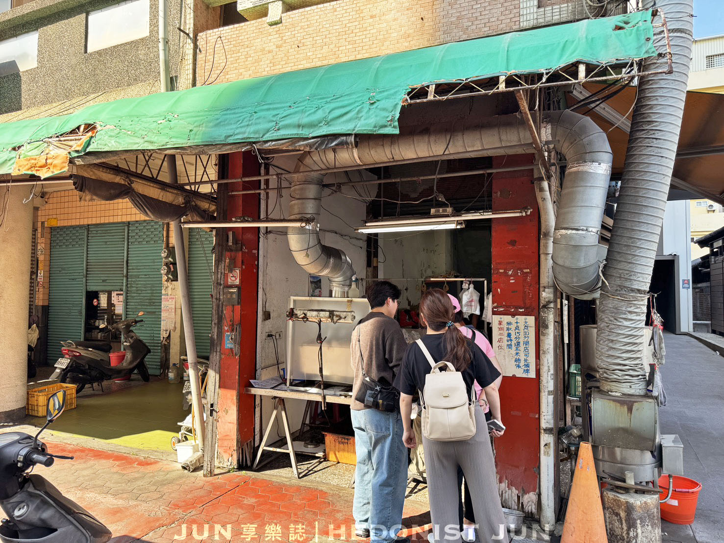 《嘉義‧東區》阿婆烤玉米-刷醬濃厚玉米香糯但等超久的超人氣烤玉米 - 第5張圖