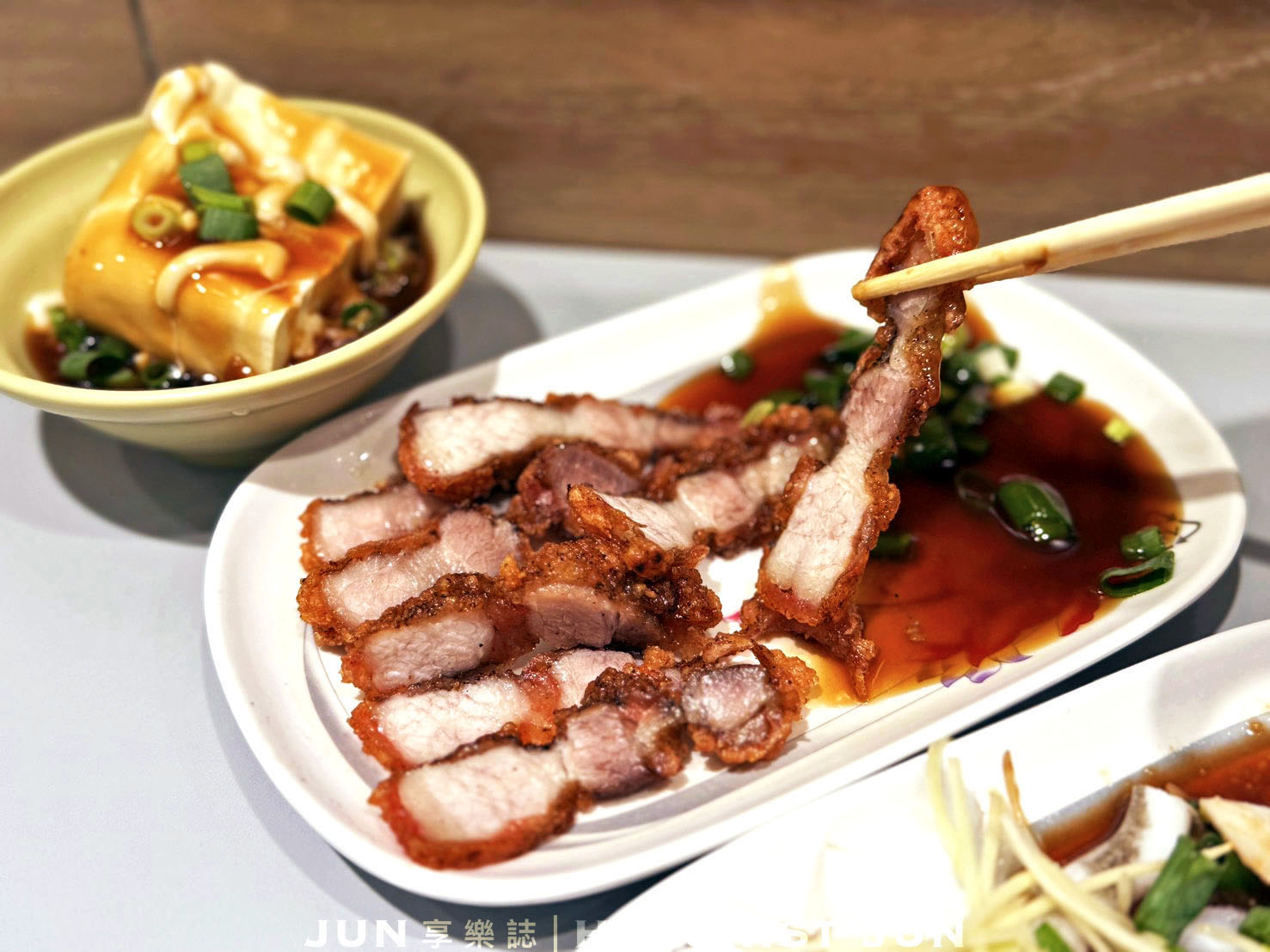 《嘉義‧西區》阿霞(芳敏)火雞肉飯創始店-就算改名搬家還是很好吃的雞肉飯老店 - 第22張圖