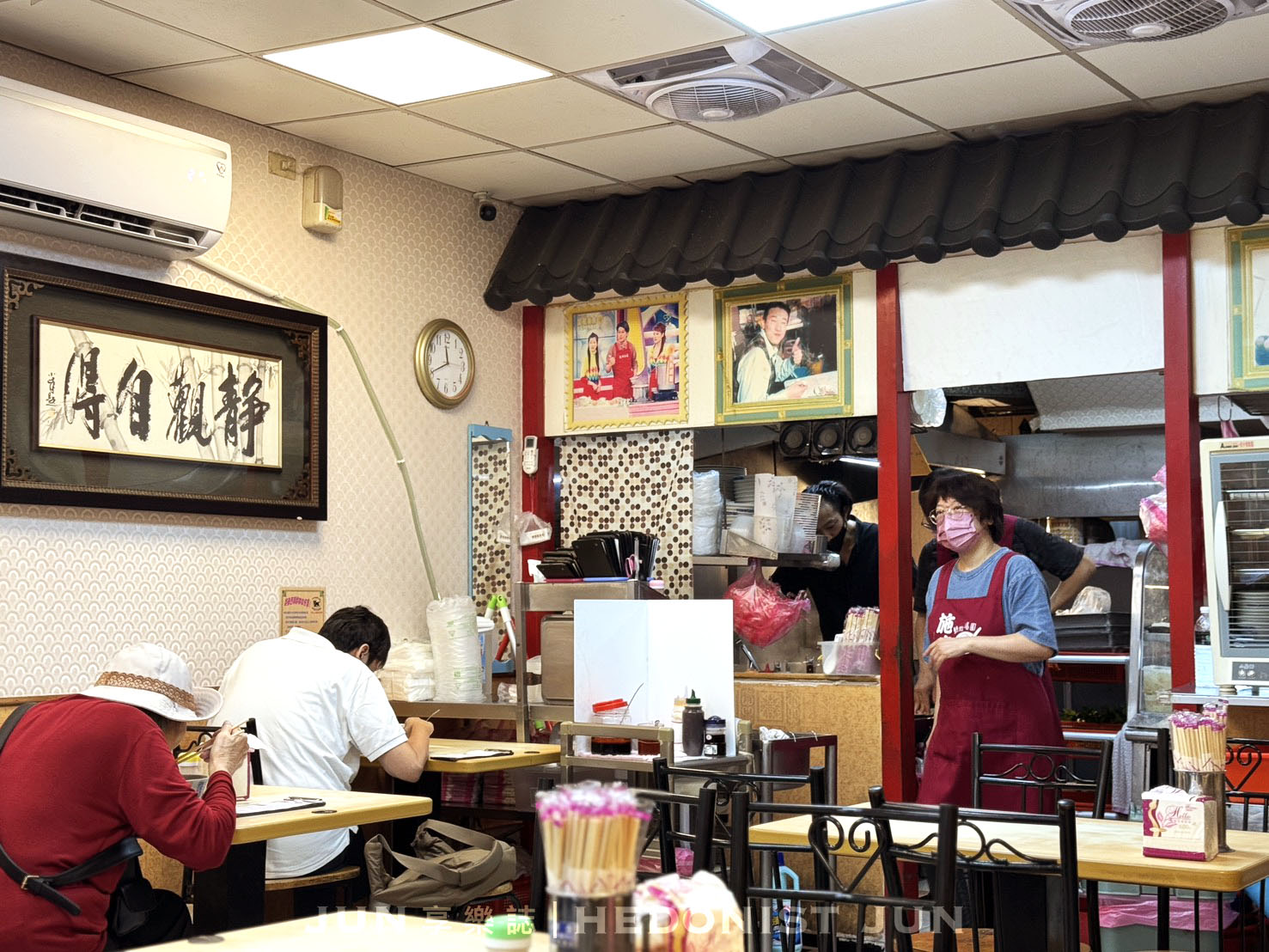 《台北‧大同》施家鮮肉湯圓-一顆鮮肉湯圓走過一甲子 大橋頭必比登美食老店