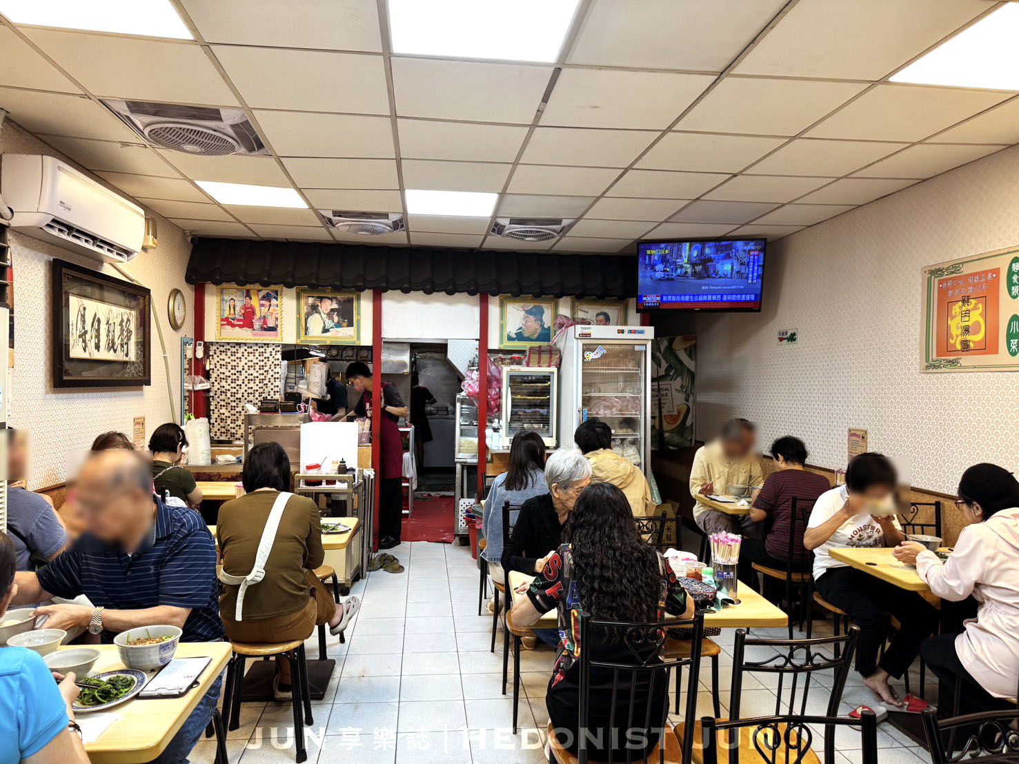 《台北‧大同》施家鮮肉湯圓-一顆鮮肉湯圓走過一甲子 大橋頭必比登美食老店