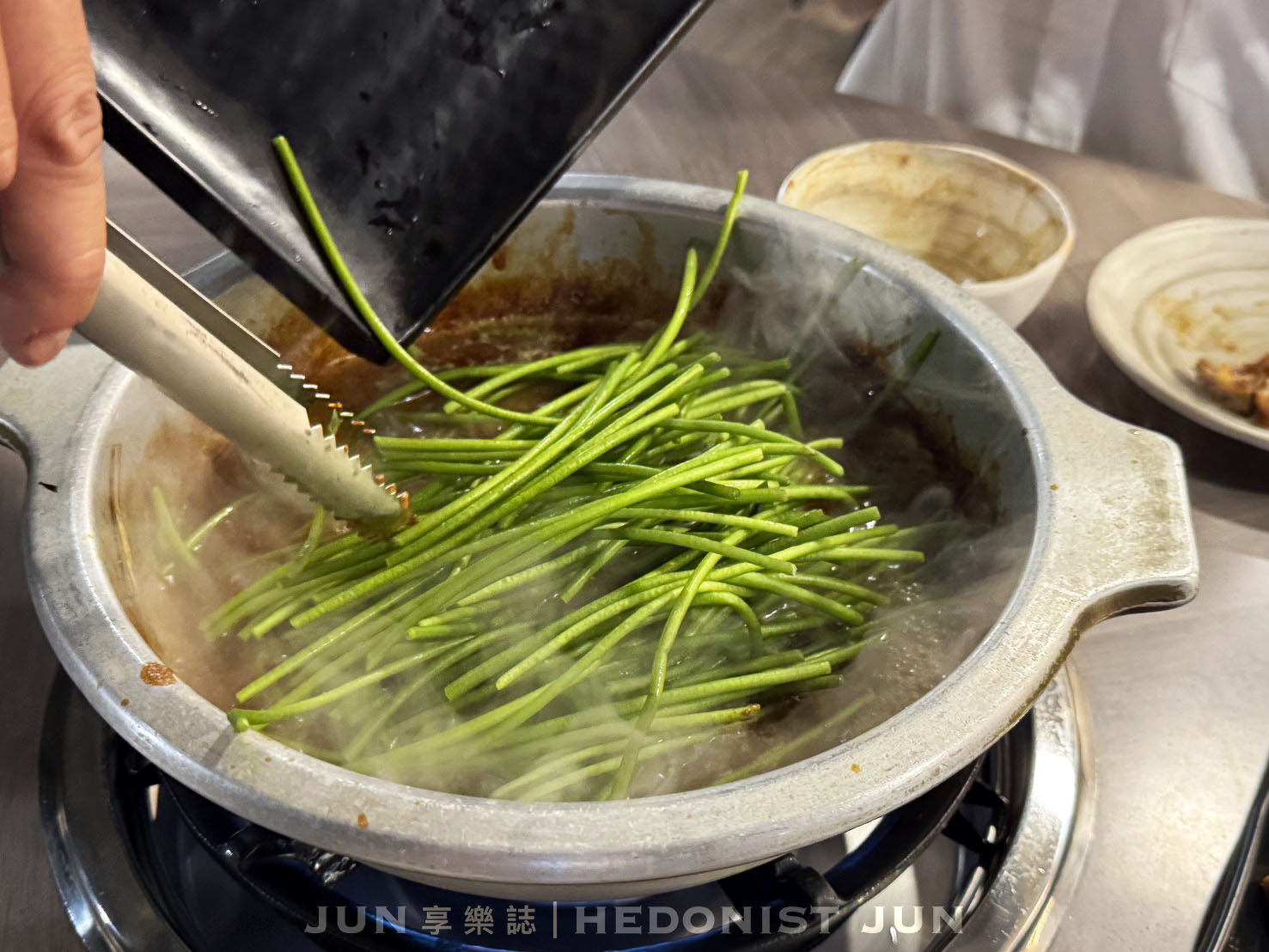 《台北‧松山》一品花雕雞(市民旗艦店)-一鍋三吃生猛美味 市民大道宵夜飄香30年 - 第24張圖 《台北‧松山》一品花雕雞(市民旗艦店)-一鍋三吃生猛美味 市民大道宵夜飄香30年