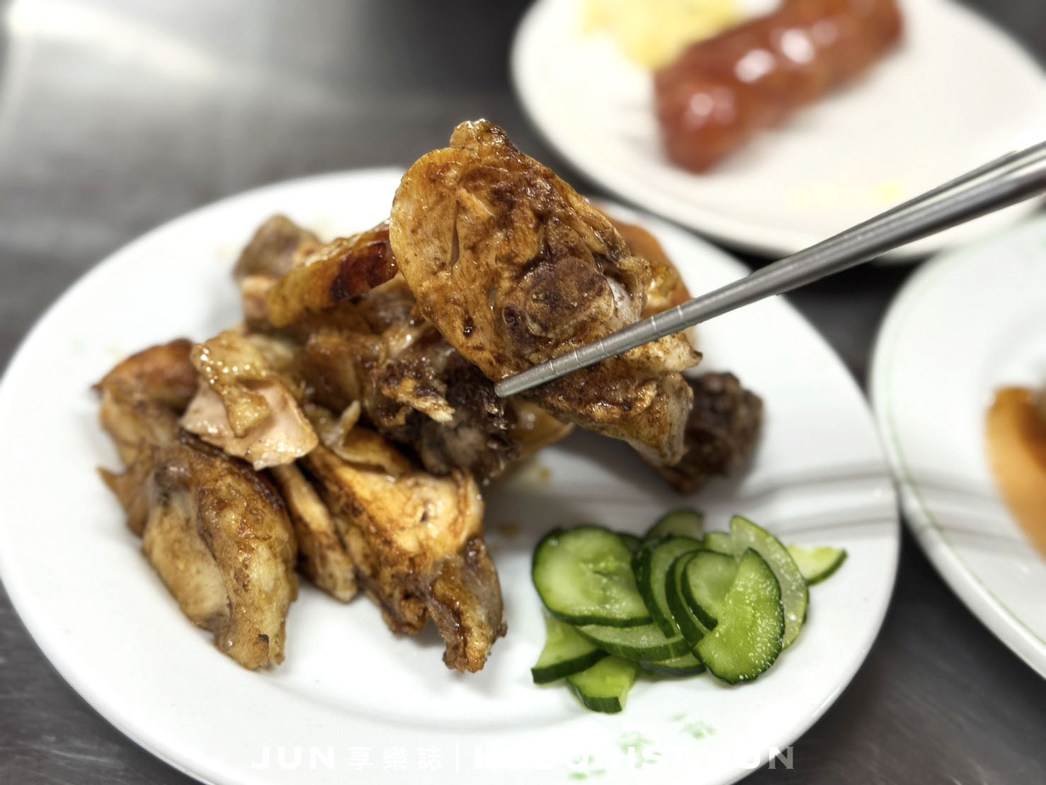 《台北‧大同》黃大腸煎-皮脆軟Q大腸煎香腸燒雞腿 飄香延三60年