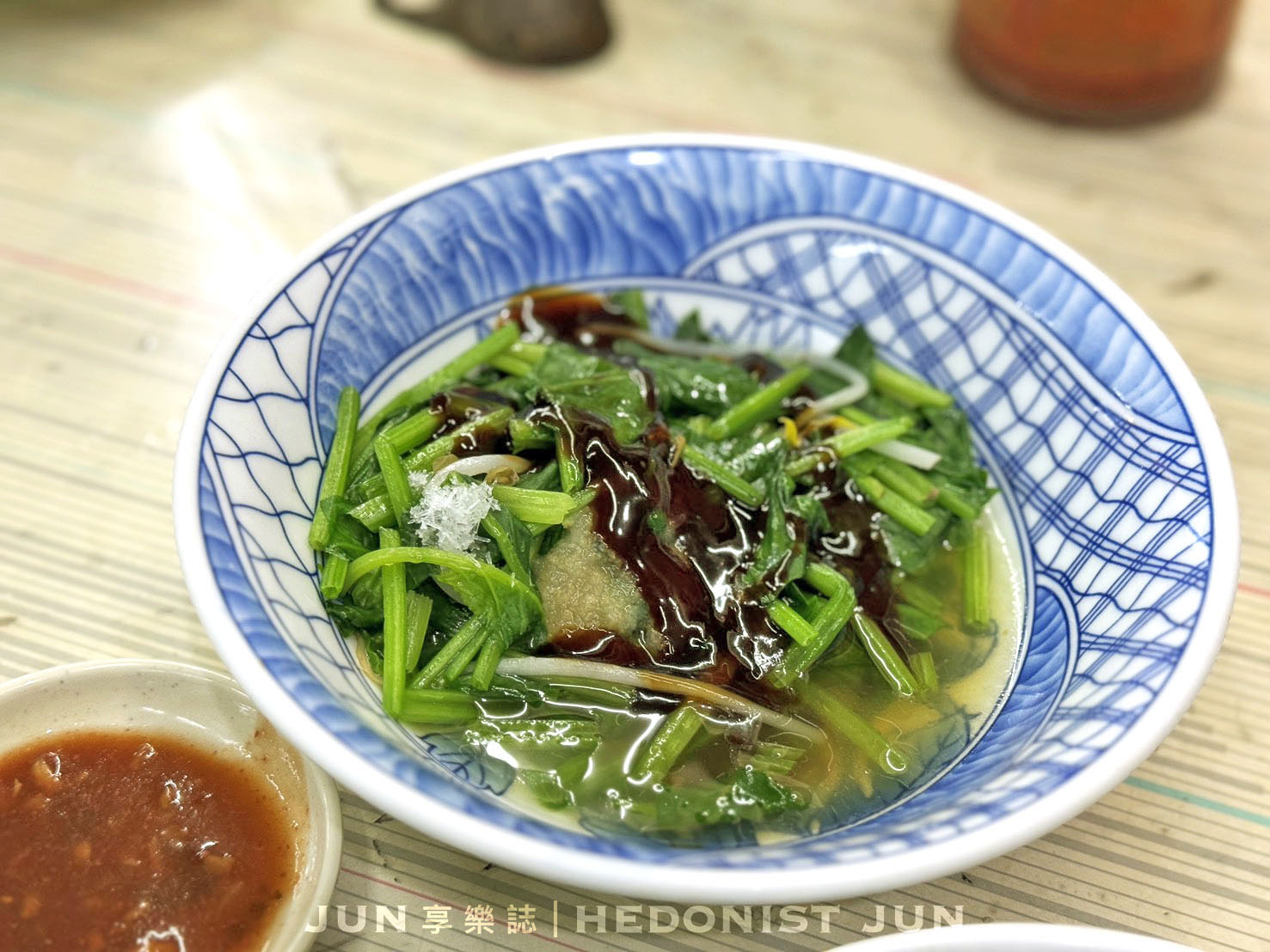 《新北‧三重》三兄弟麵攤-三重神秘路邊攤 臭臉老闆的超美味乾麵黑白切