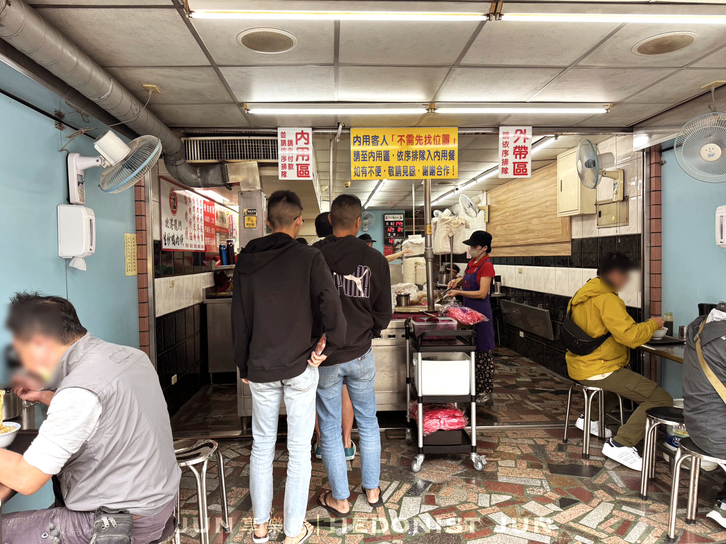 《新北‧三重》北港江記龍門生炒鴨肉羹-鋼管滑下來的鴨肉羹 三重名店非吃不可