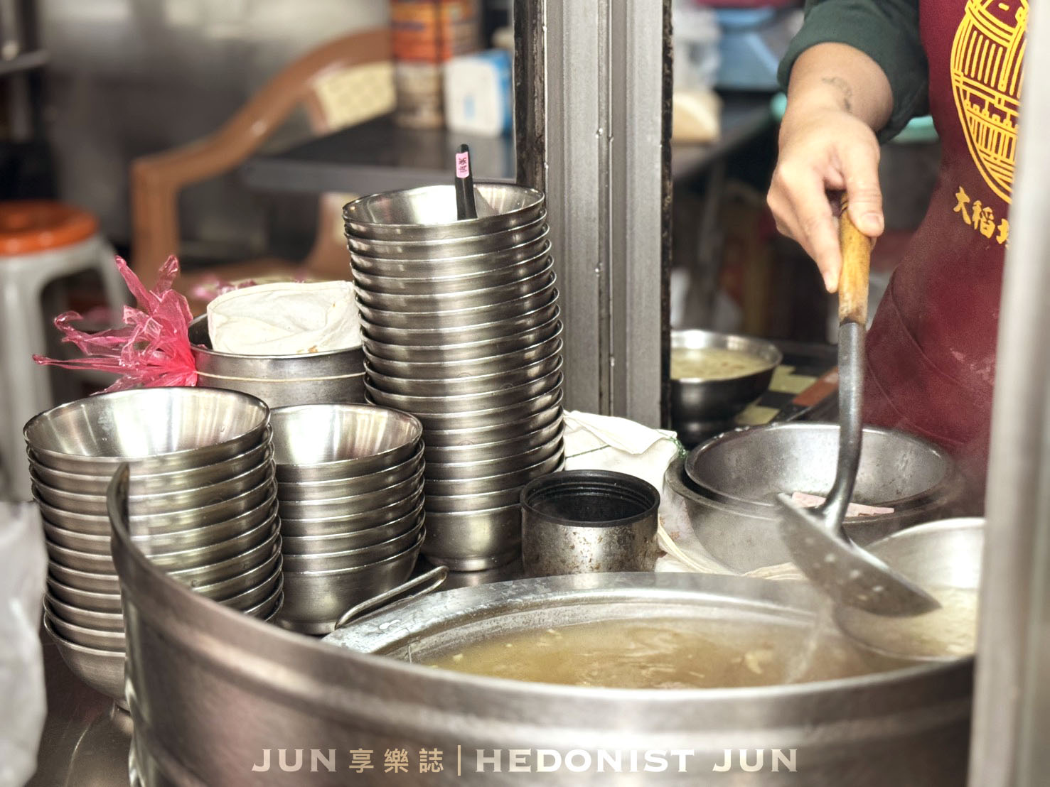 《台北‧大同》葉家肉粥(大稻埕廟口肉粥)-老台北人早午餐 簡單肉粥炸物傳四代