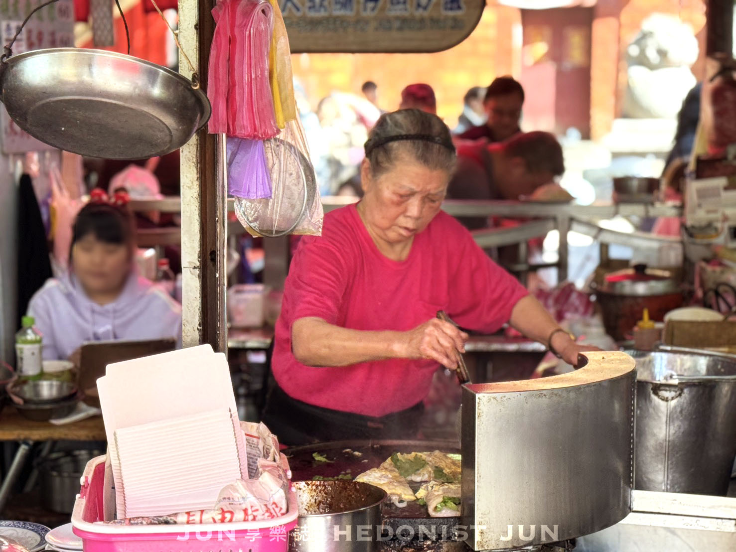 《台北‧大同》阿蘭大鼎魩仔魚蛋炒飯-一組炒飯配蛋包蝦仁湯 廟口小吃攤鐵板傳香