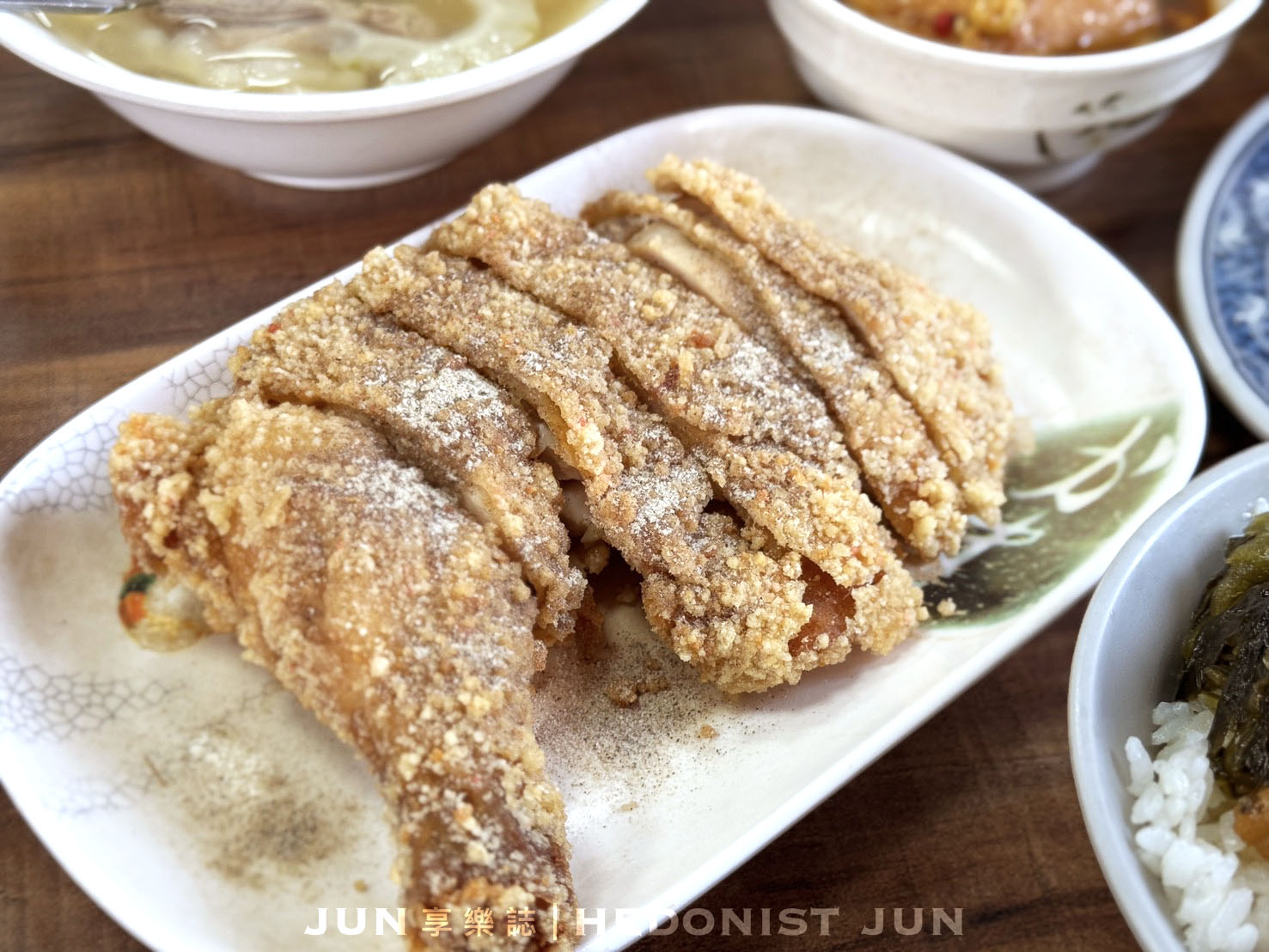 《新北‧三重》唯豐魯肉飯-吃的都是在地人 三重古早味酸菜滷肉飯