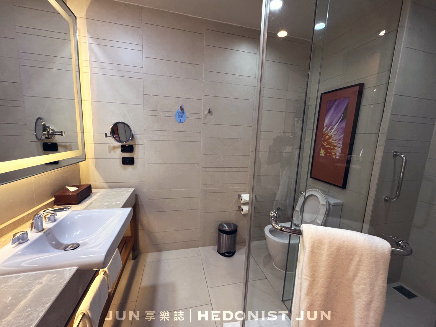 《泰國‧曼谷》Eastin Grand hotel Sathorn Bangkok-地點絕佳的高樓層無邊際泳池商務酒店