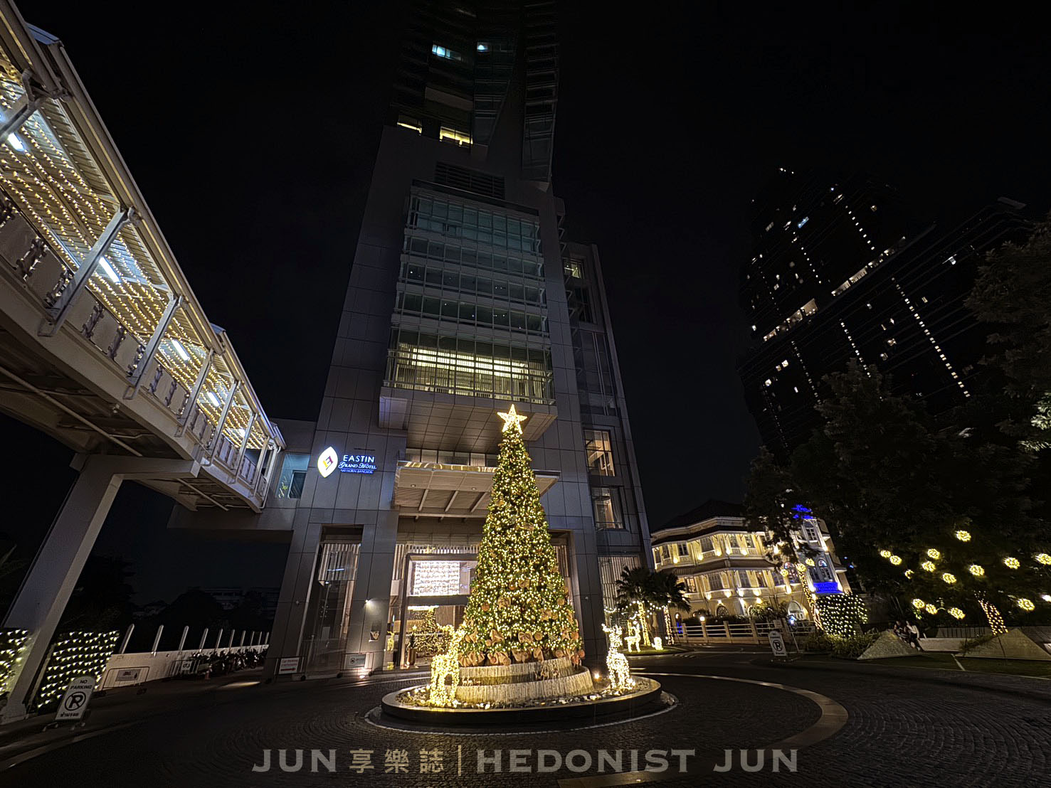 《泰國‧曼谷》Eastin Grand hotel Sathorn Bangkok-地點絕佳的高樓層無邊際泳池商務酒店