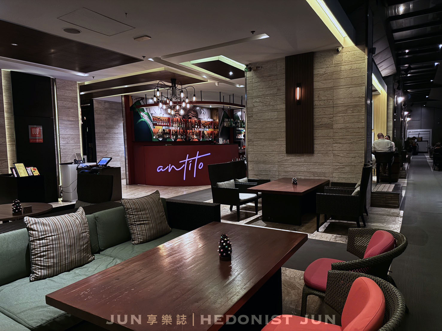《泰國‧曼谷》Eastin Grand hotel Sathorn Bangkok-地點絕佳的高樓層無邊際泳池商務酒店