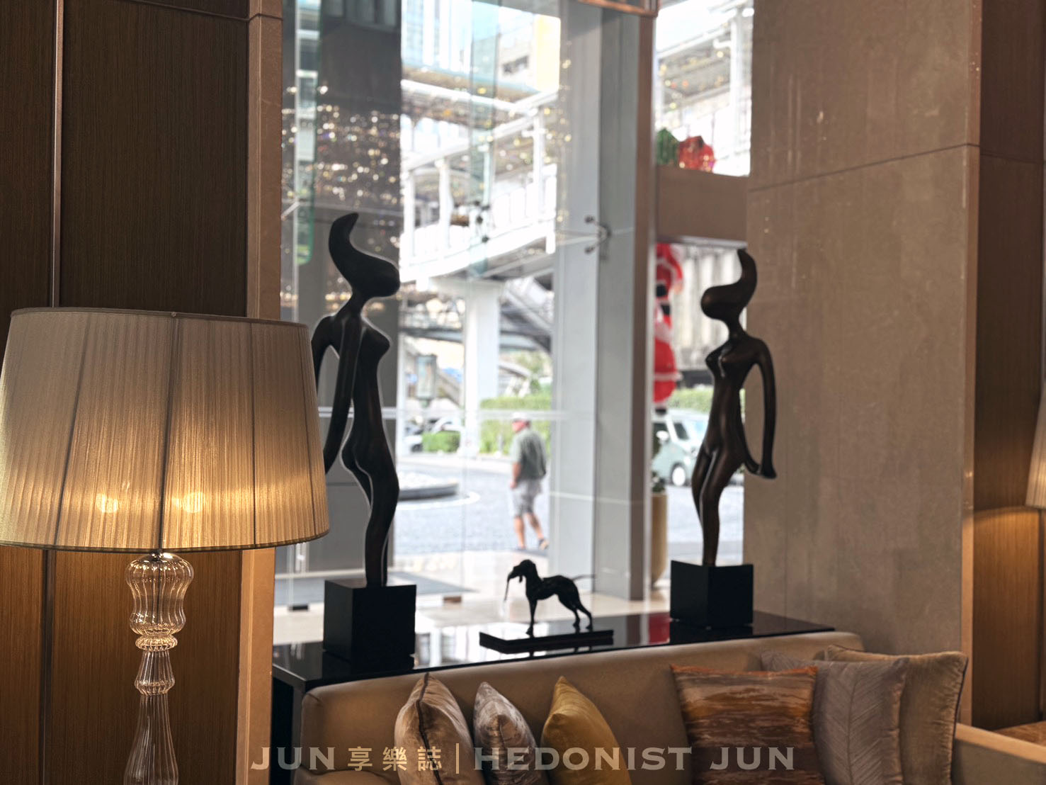 《泰國‧曼谷》Eastin Grand hotel Sathorn Bangkok-地點絕佳的高樓層無邊際泳池商務酒店